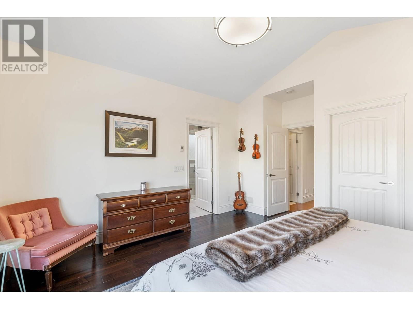 3920 GALLAGHERS CIRCLE Image 16