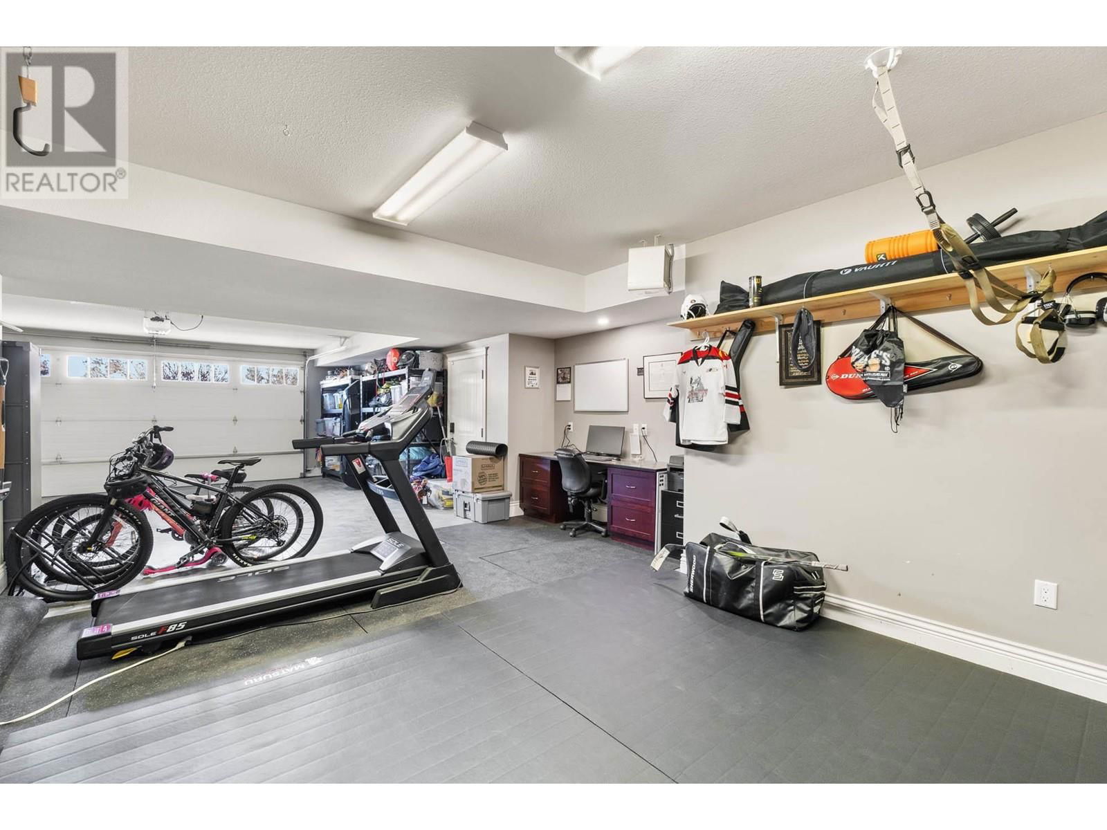 3920 GALLAGHERS CIRCLE Image 33
