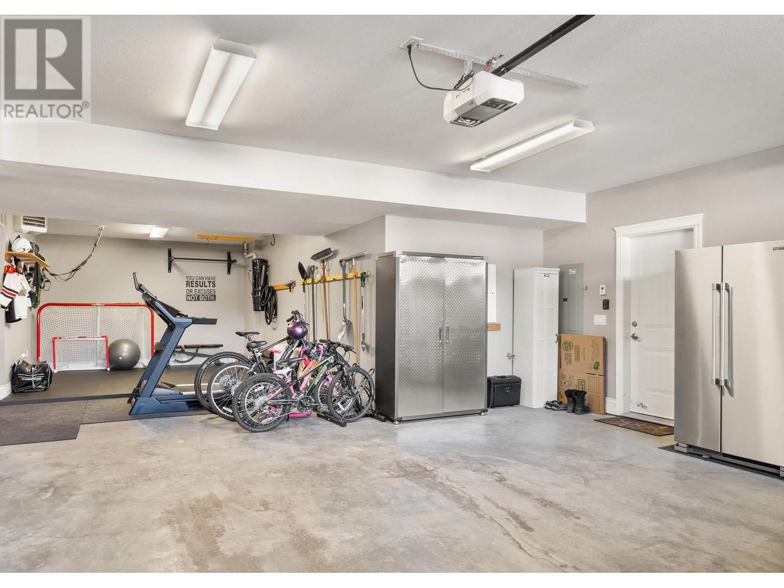 3920 GALLAGHERS CIRCLE Image 35