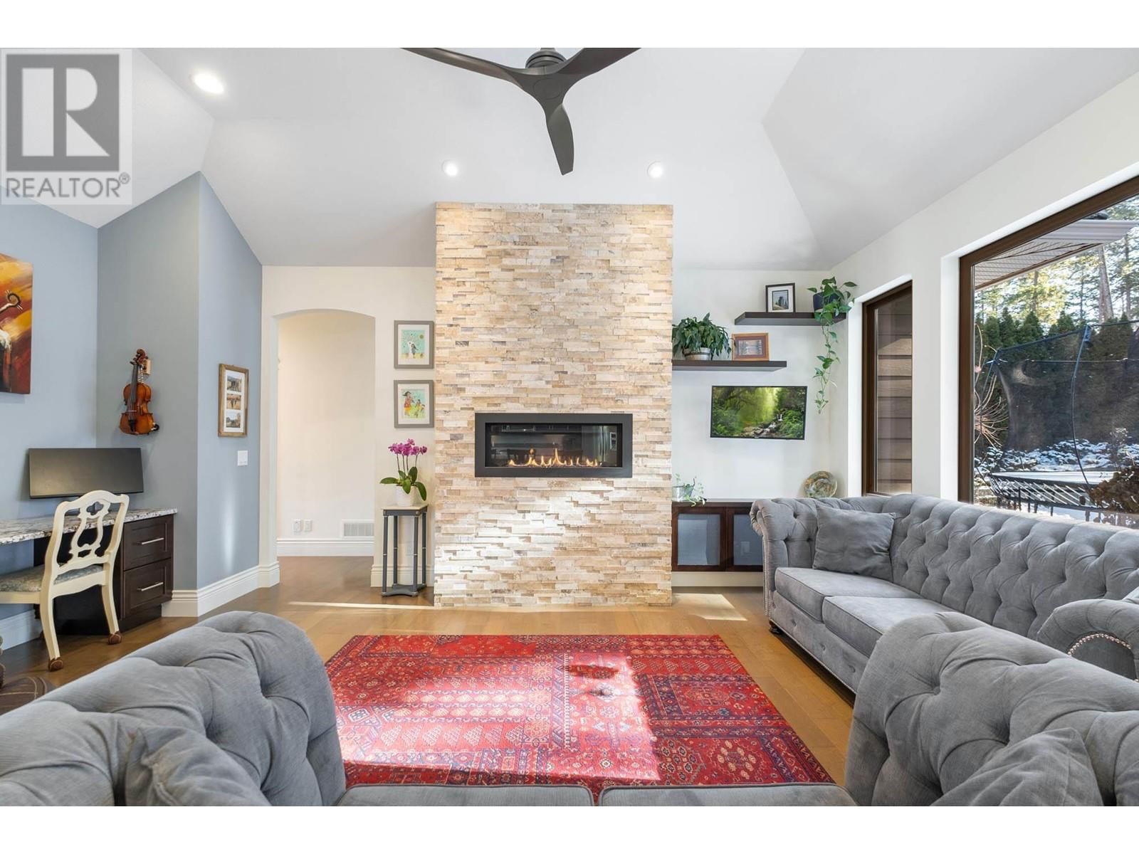 3920 GALLAGHERS CIRCLE Image 5