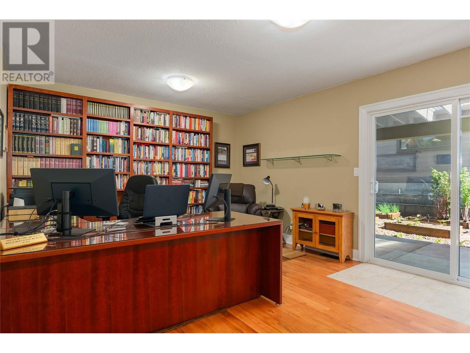 1443 COLUMBIA AVENUE Image 13