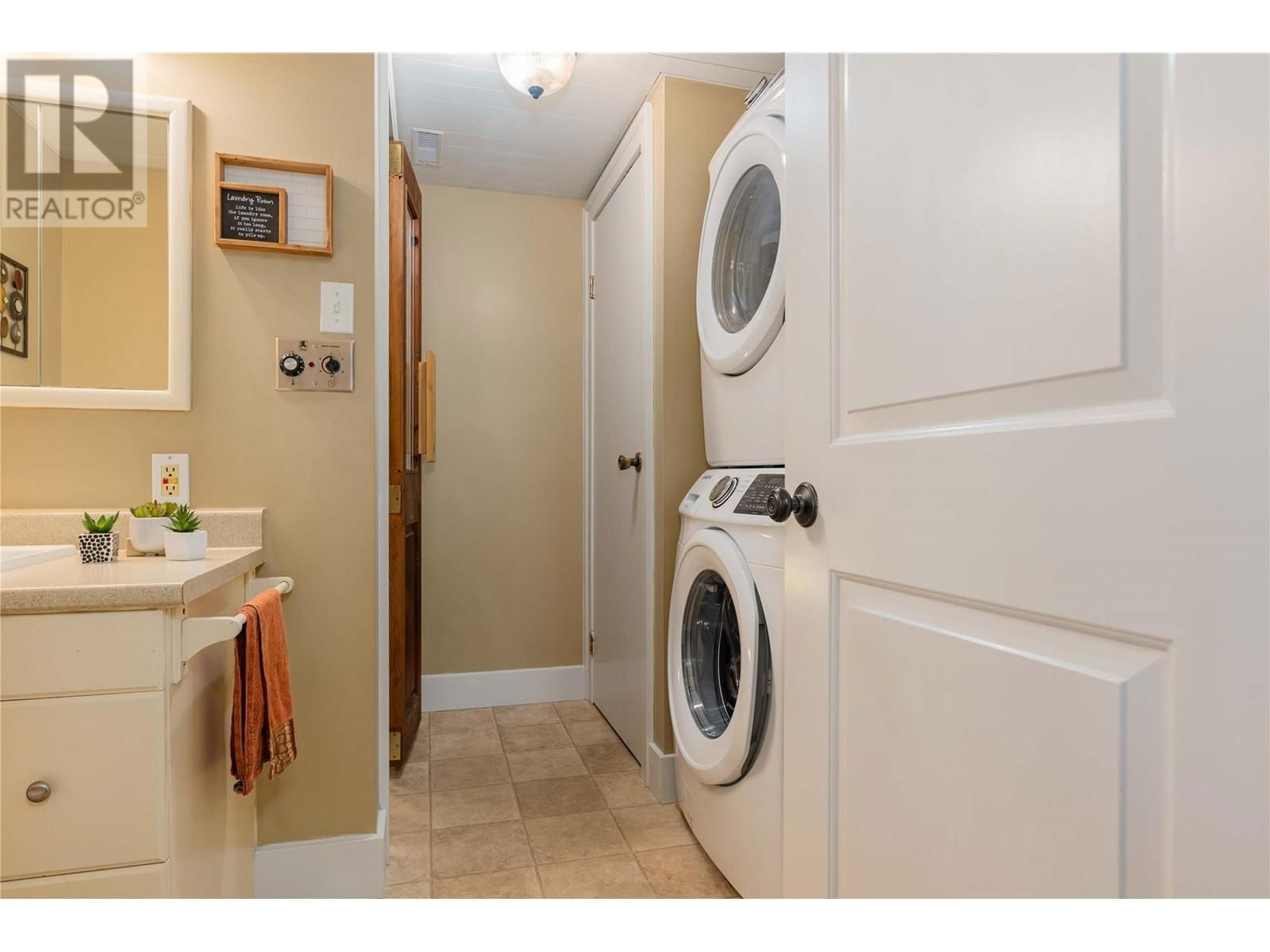 1443 COLUMBIA AVENUE Image 17