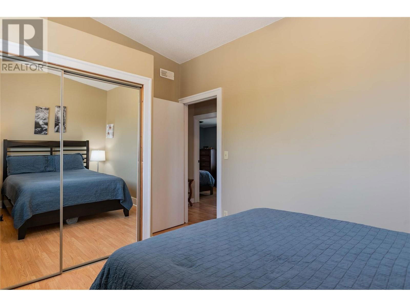 1443 COLUMBIA AVENUE Image 20