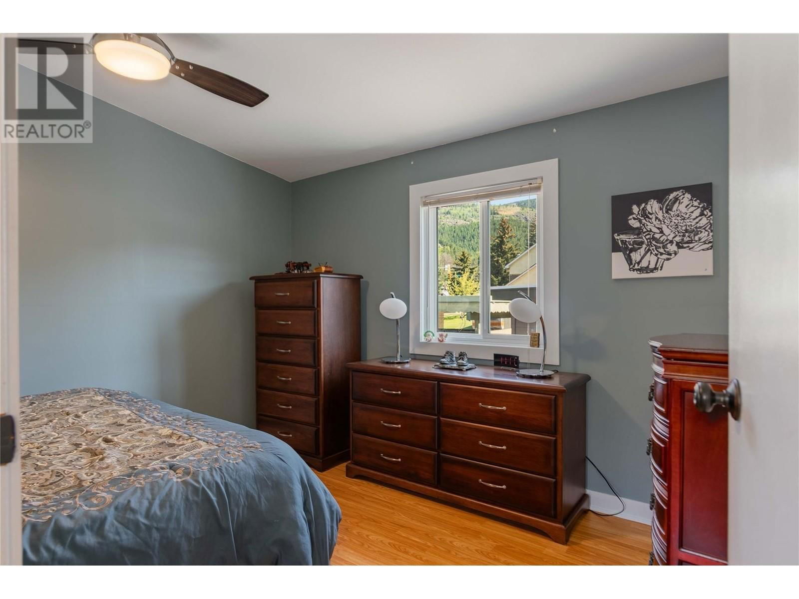 1443 COLUMBIA AVENUE Image 23