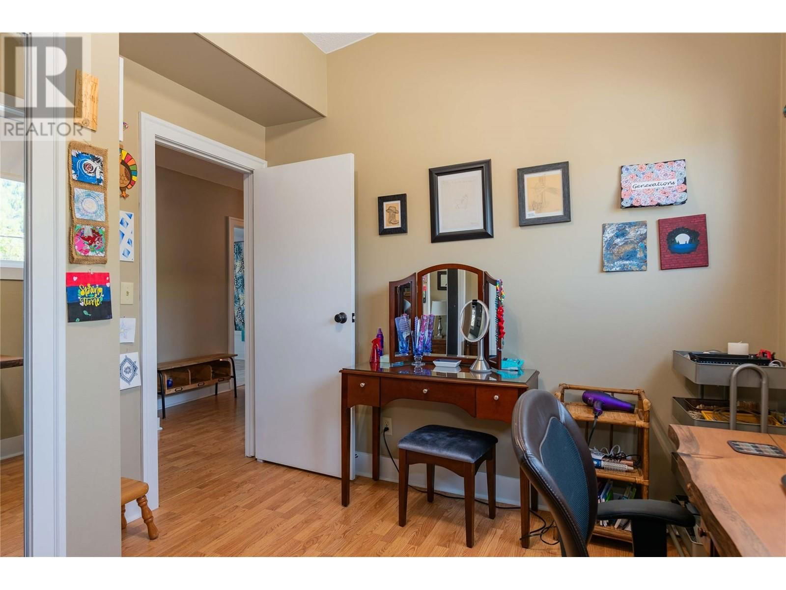 1443 COLUMBIA AVENUE Image 26