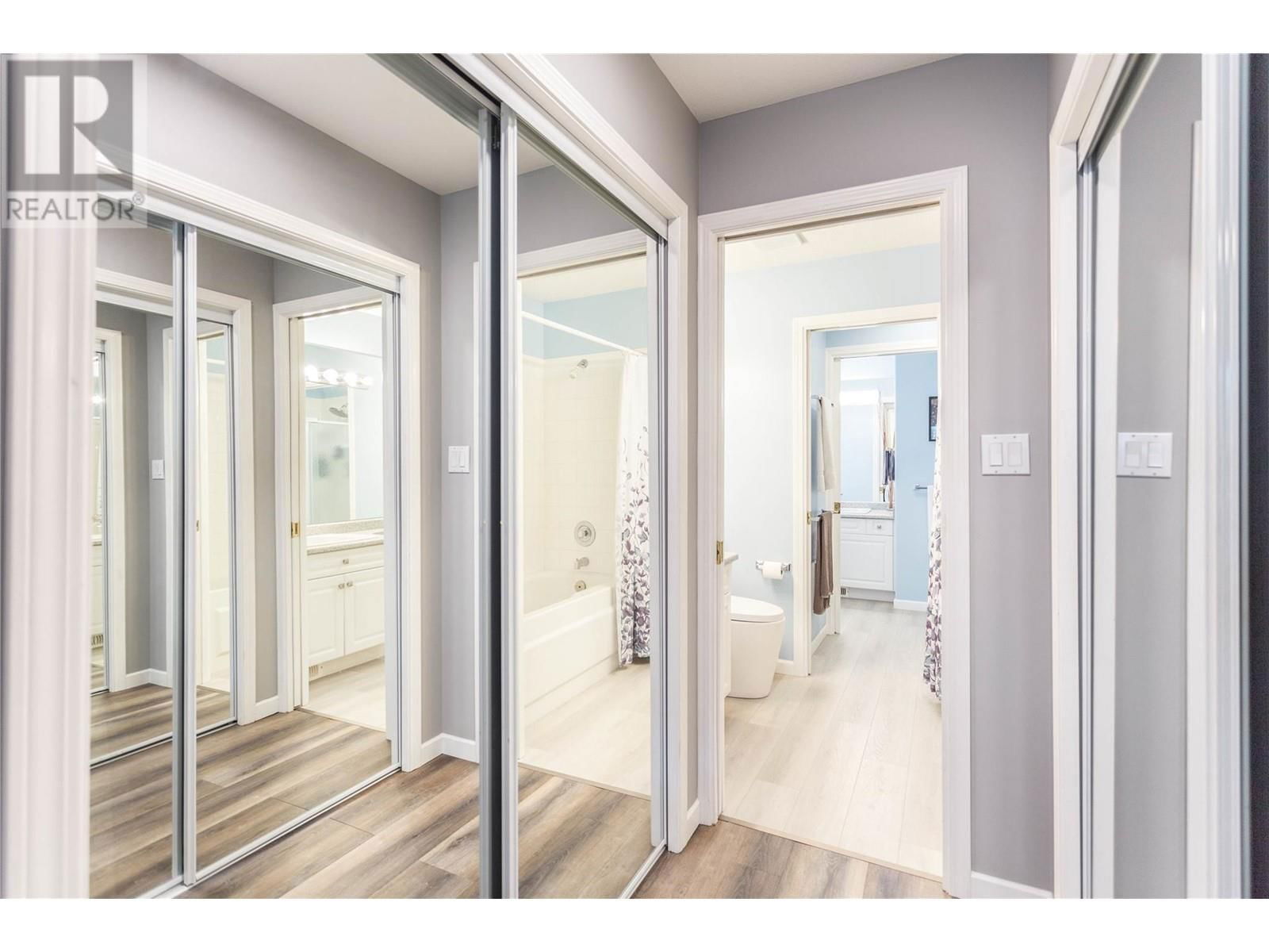 4 - 2675 PINE AVENUE Image 16