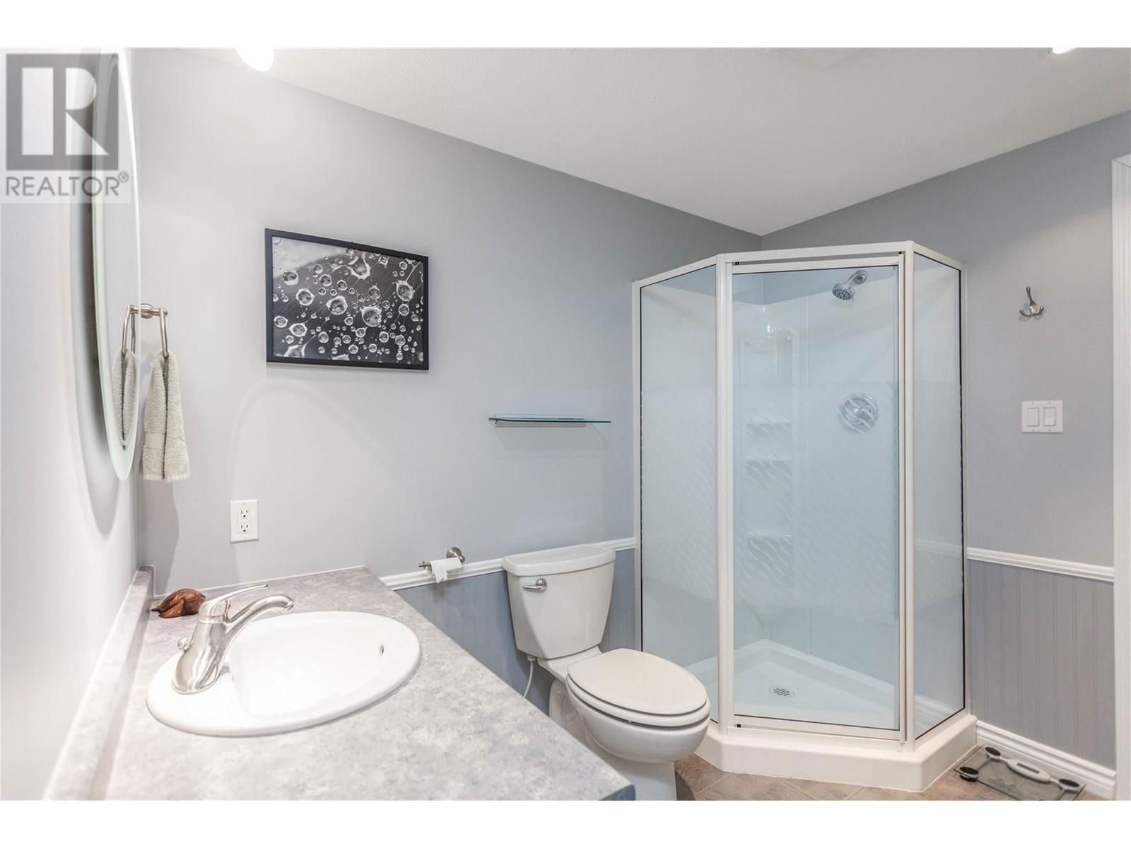 4 - 2675 PINE AVENUE Image 28