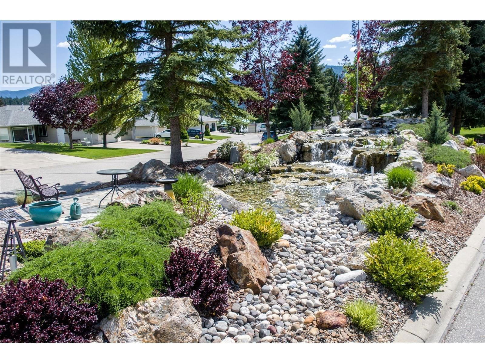 4 - 2675 PINE AVENUE Image 33