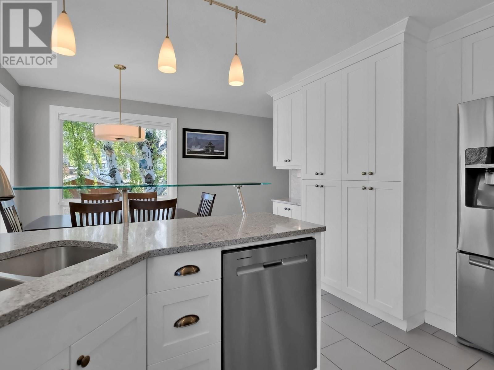 118 CRAIG DRIVE Image 5