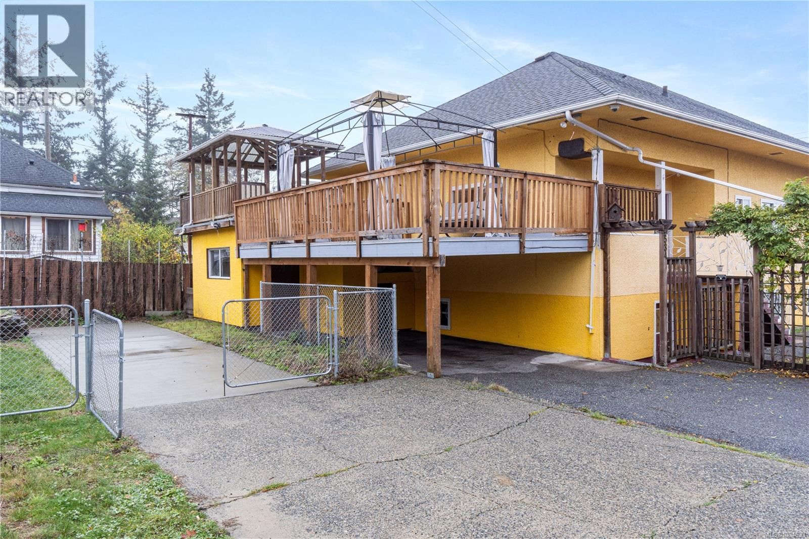 534 Nicol Street property photo