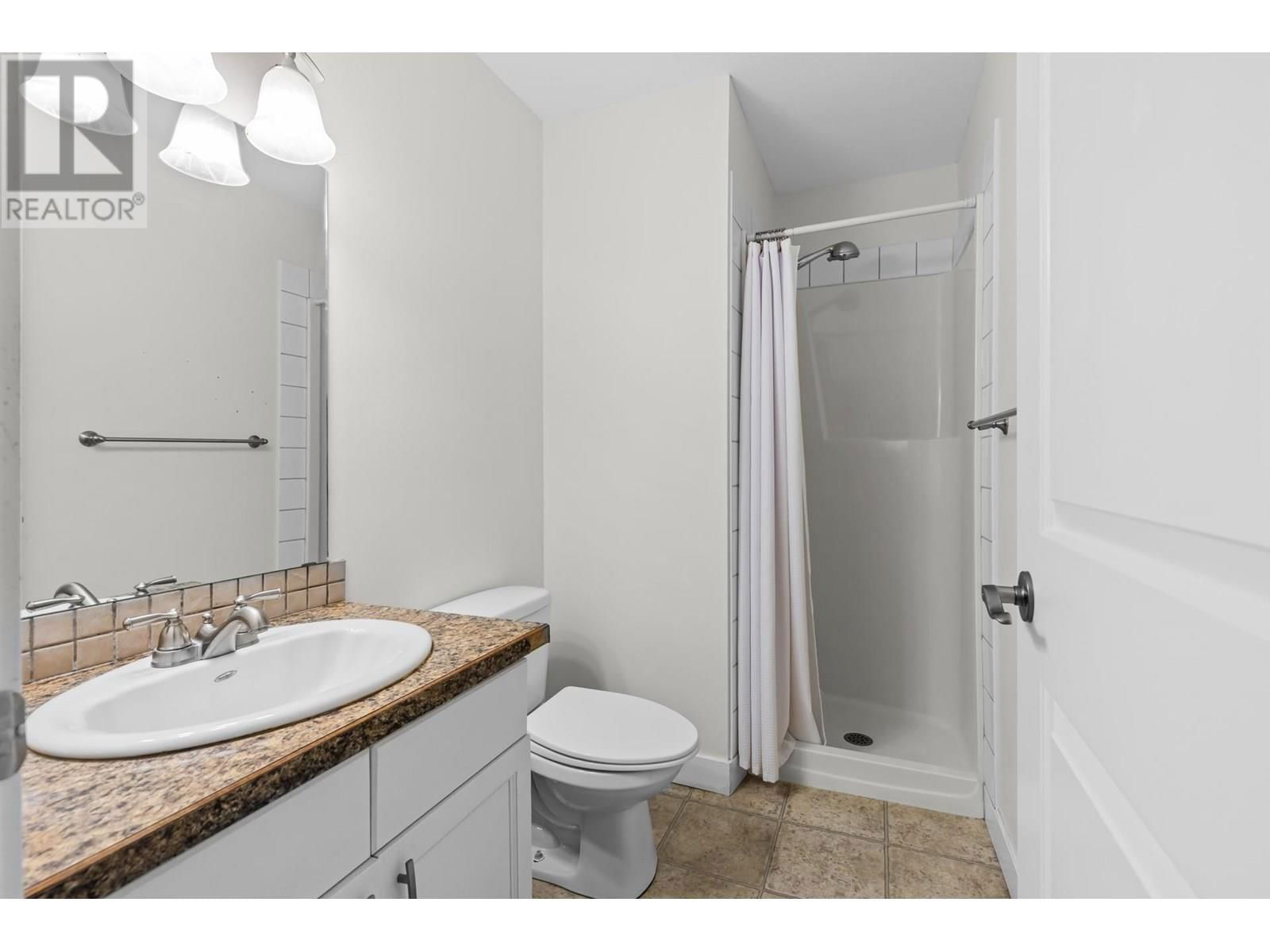 263 - 3854 GORDON DRIVE Image 10