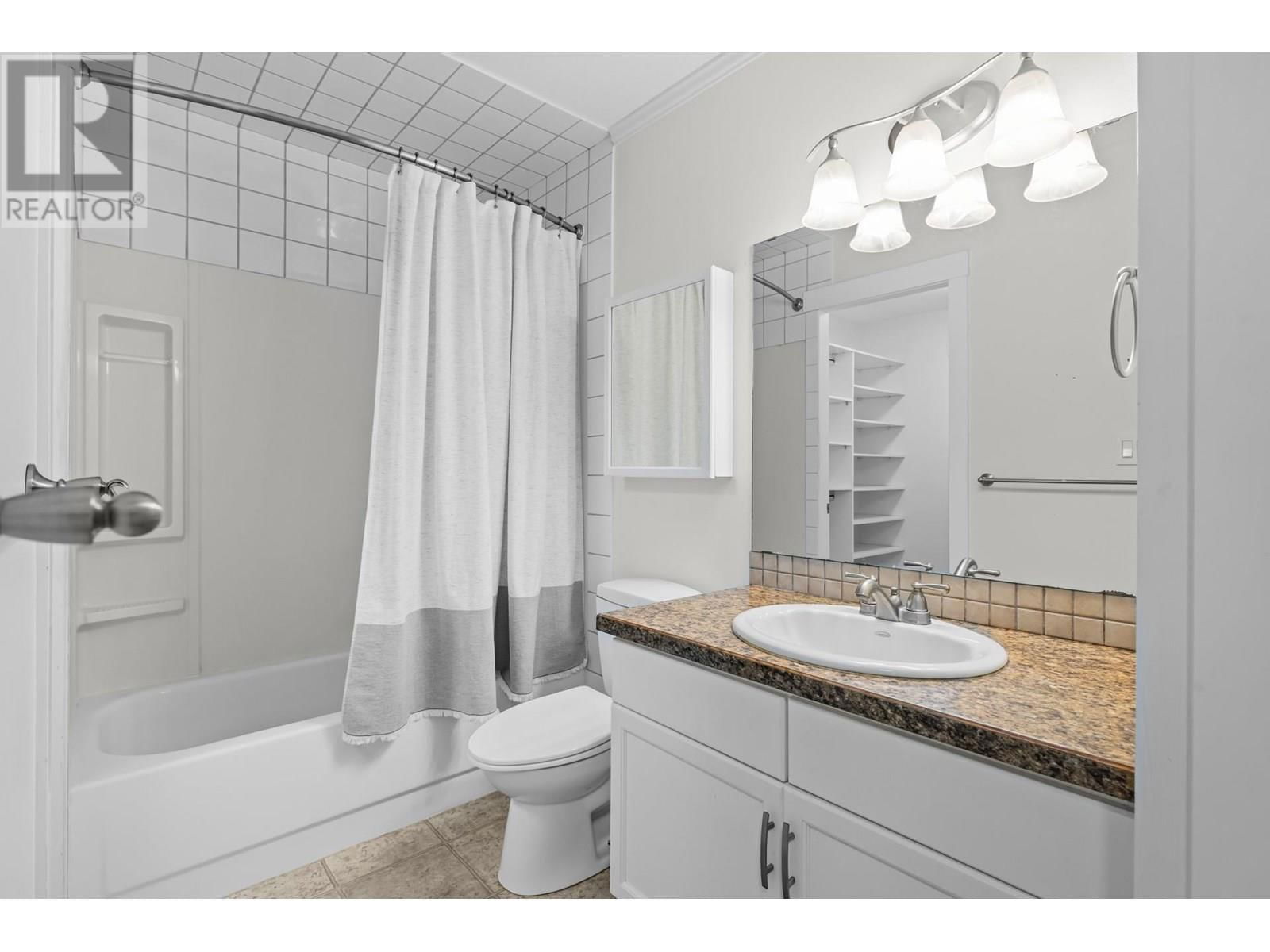 263 - 3854 GORDON DRIVE Image 12