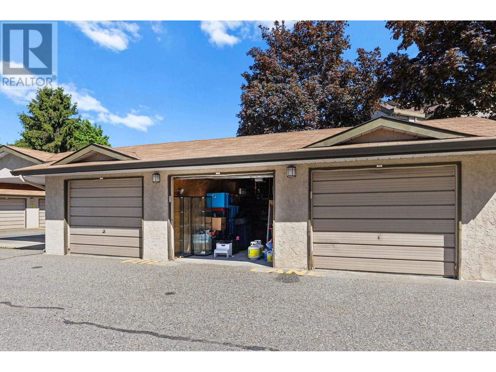 263 - 3854 GORDON DRIVE Image 15