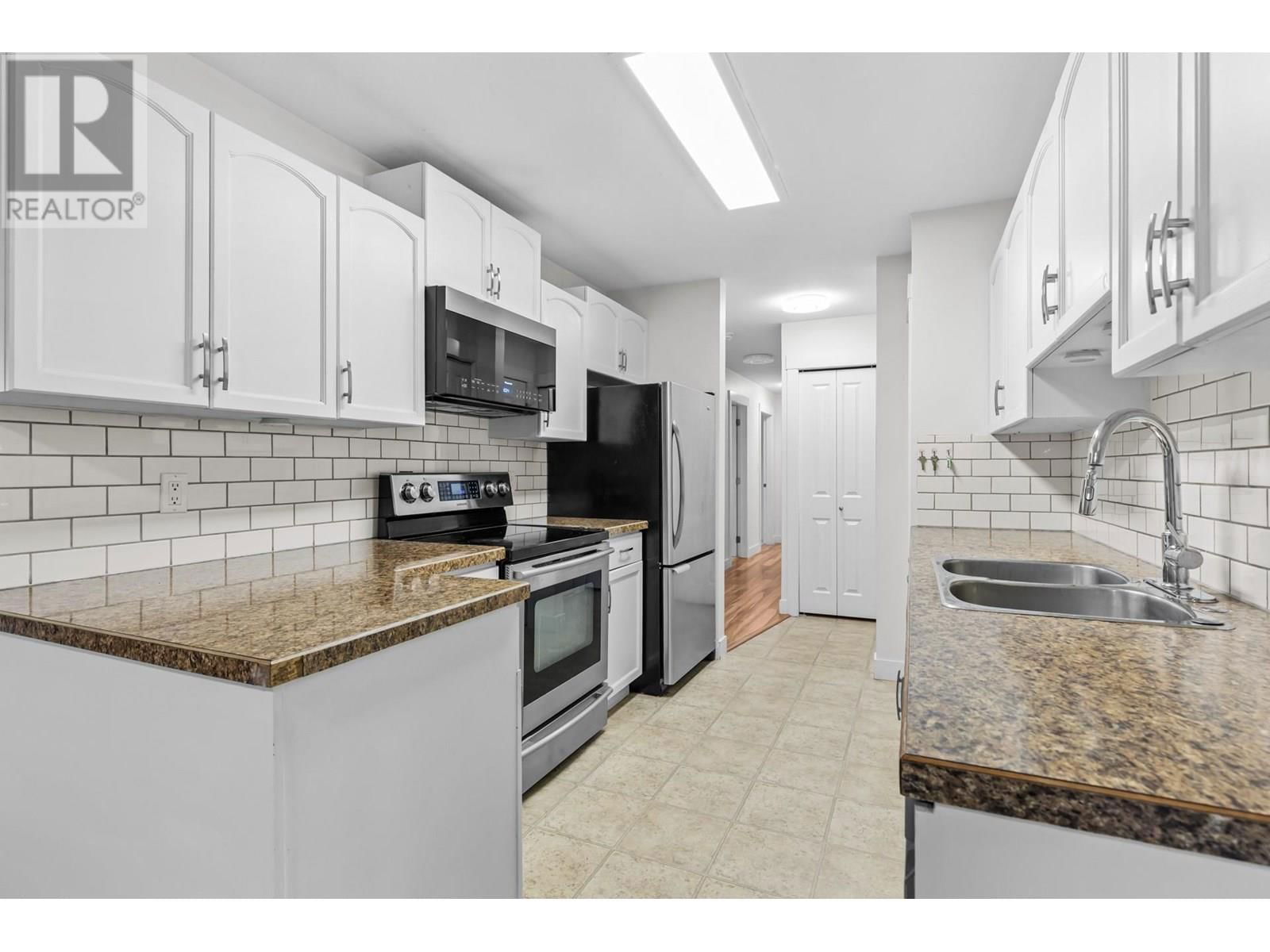 263 - 3854 GORDON DRIVE Image 4