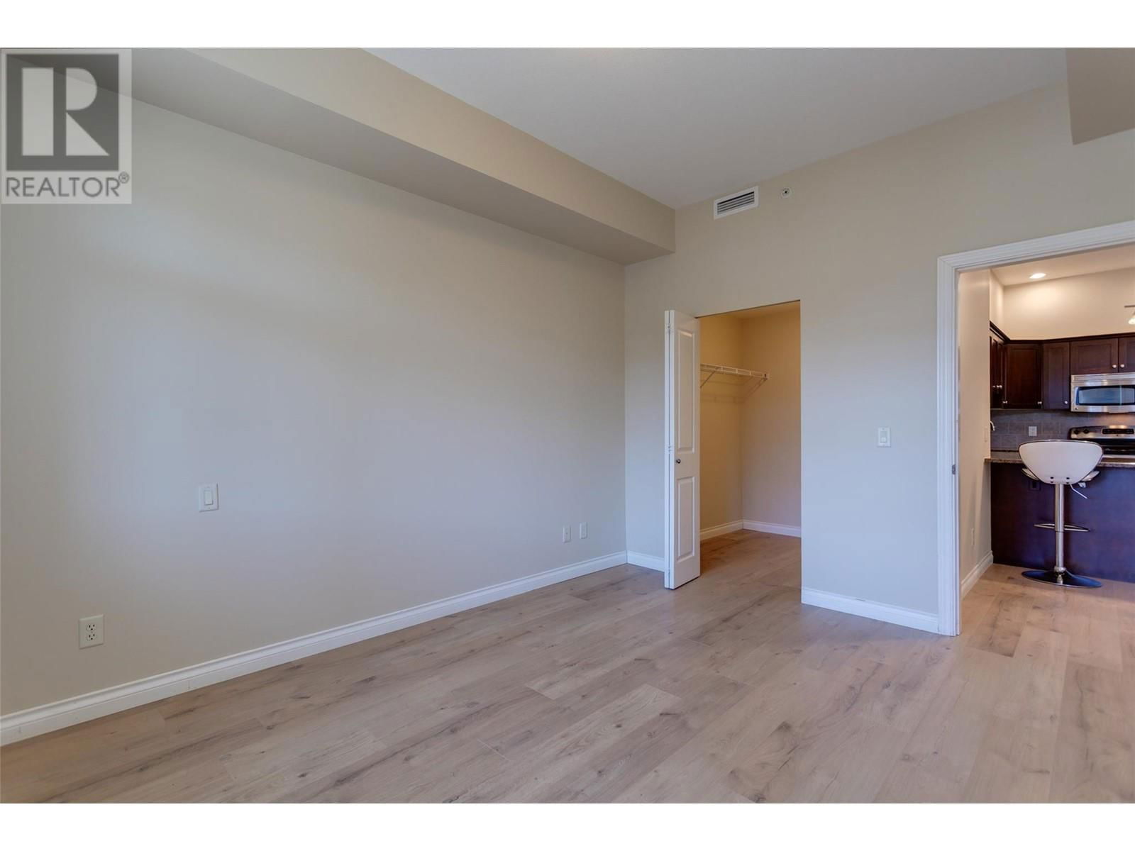 1403 - 3833 BROWN ROAD Image 22