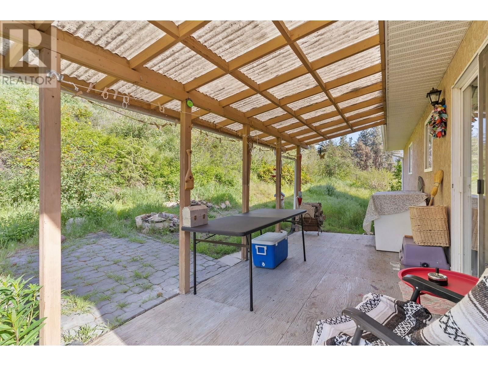 3830 GELLATLY ROAD SOUTH Image 23
