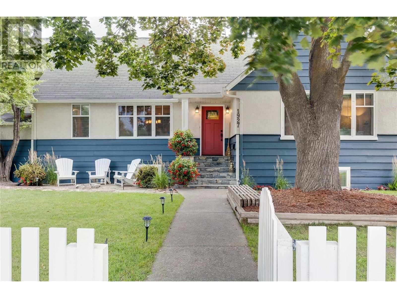 1927 KNOX CRESCENT Image 1