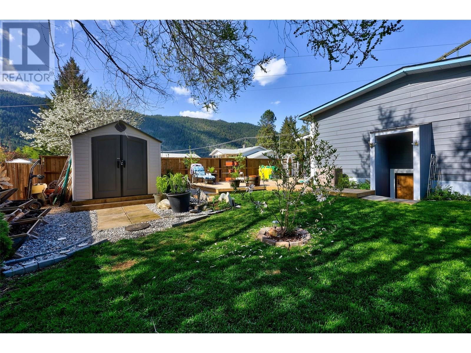 518 PINE STREET Image 21