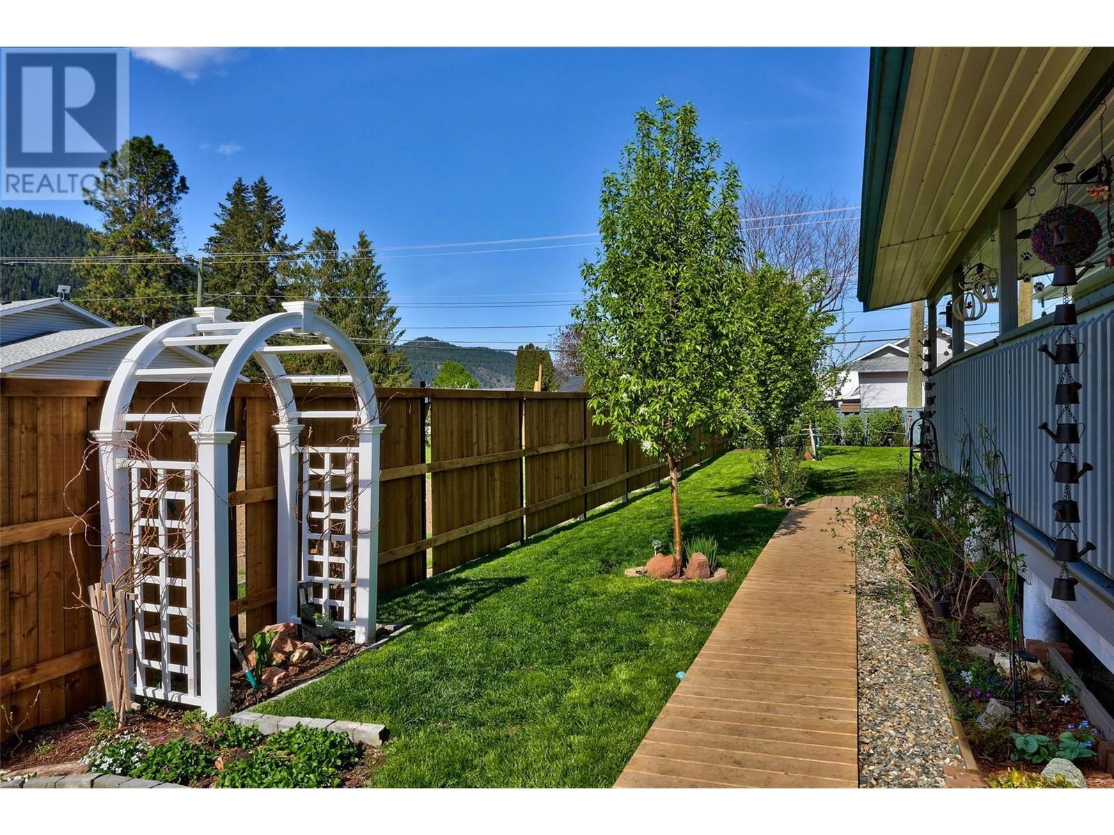 518 PINE STREET Image 23