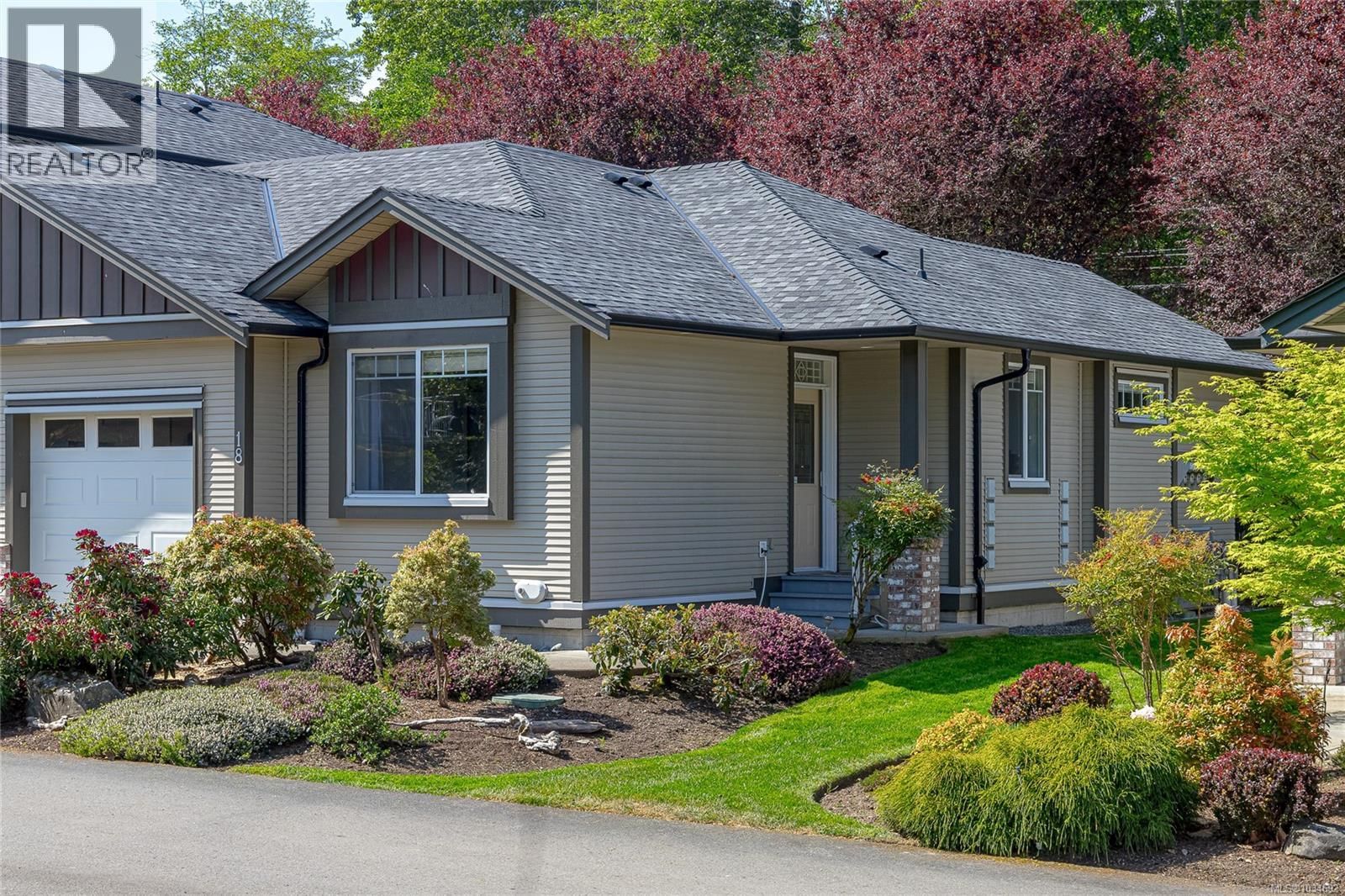18 3110 Cook Street property photo
