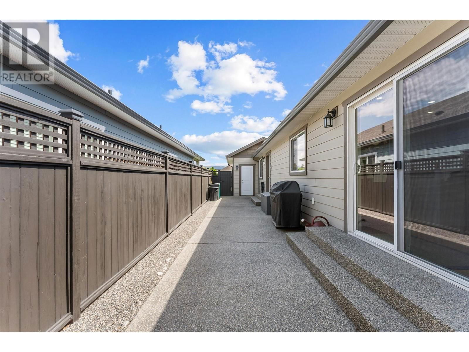 3340 MIMOSA DRIVE Image 25