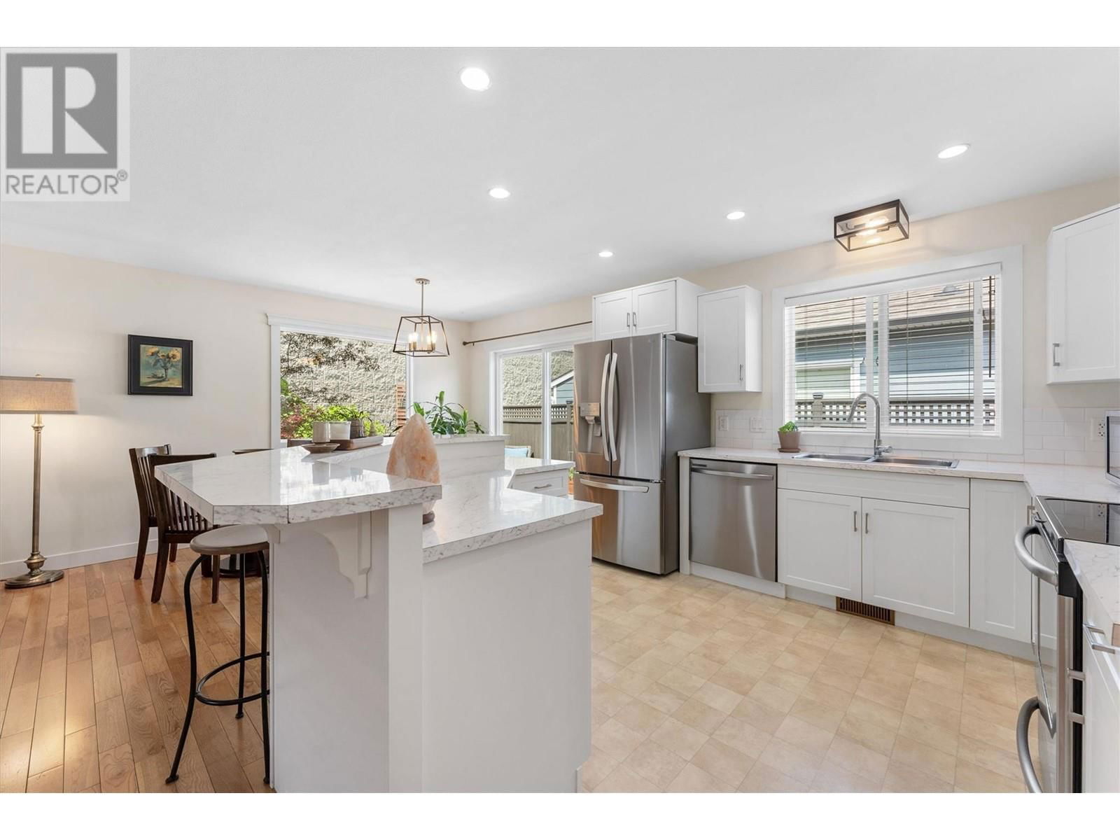 3340 MIMOSA DRIVE Image 6