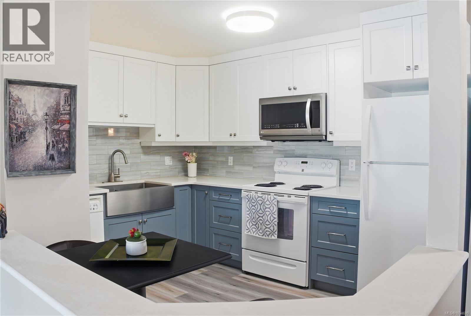 209 5650 Edgewater Lane property photo