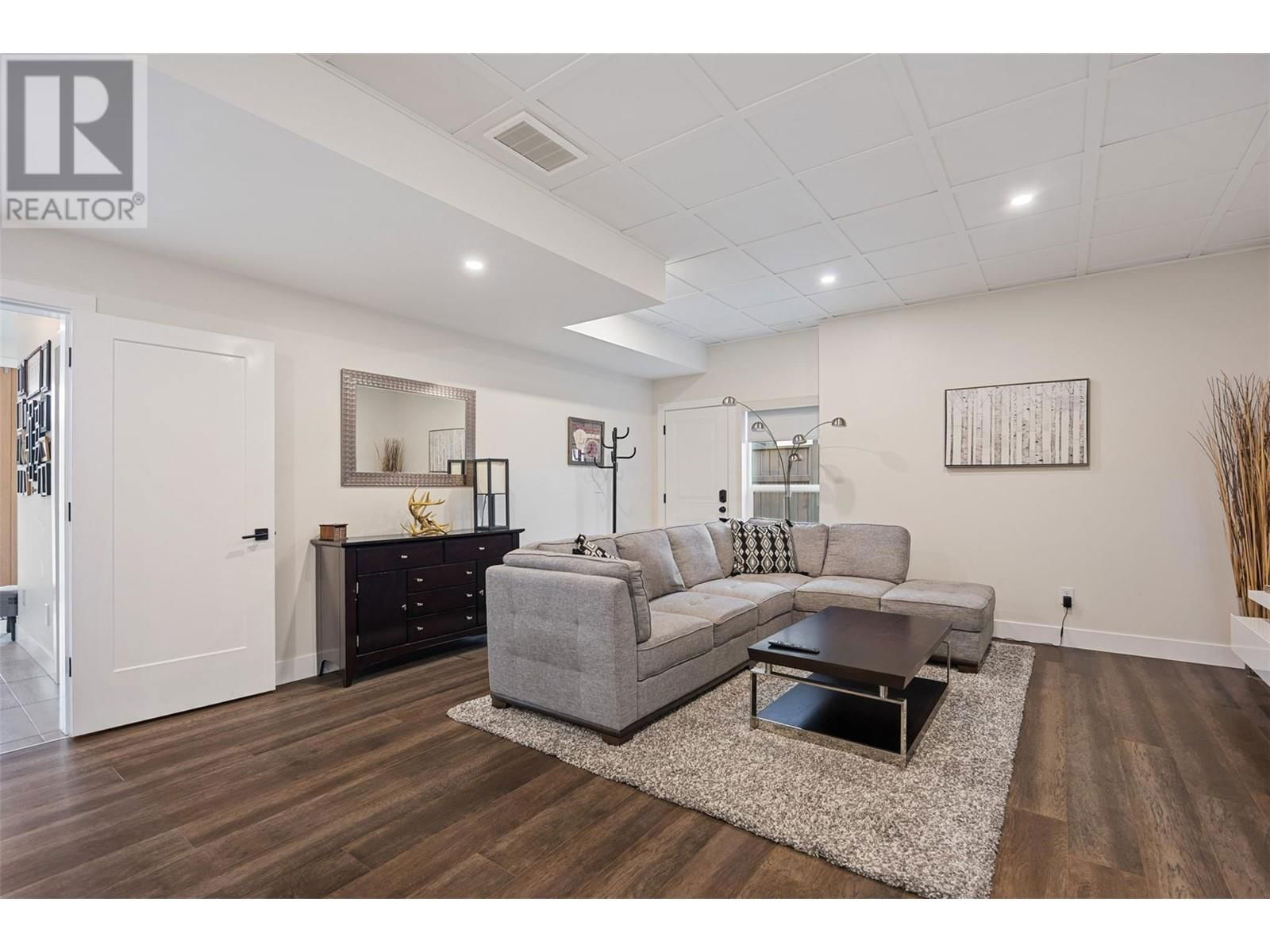 3641 SILLARO PLACE Image 27