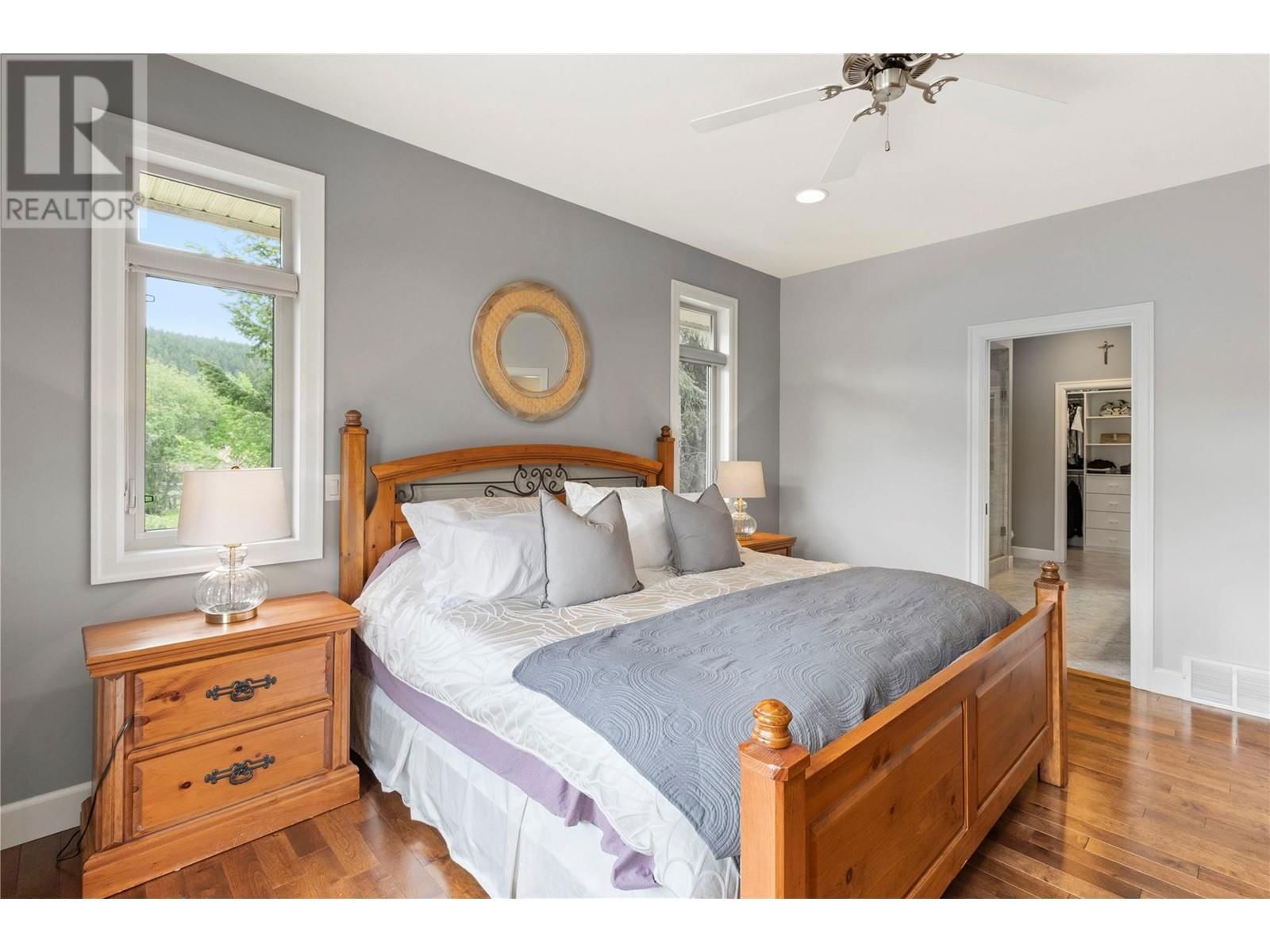 2701 MOUNTVIEW DRIVE Image 30