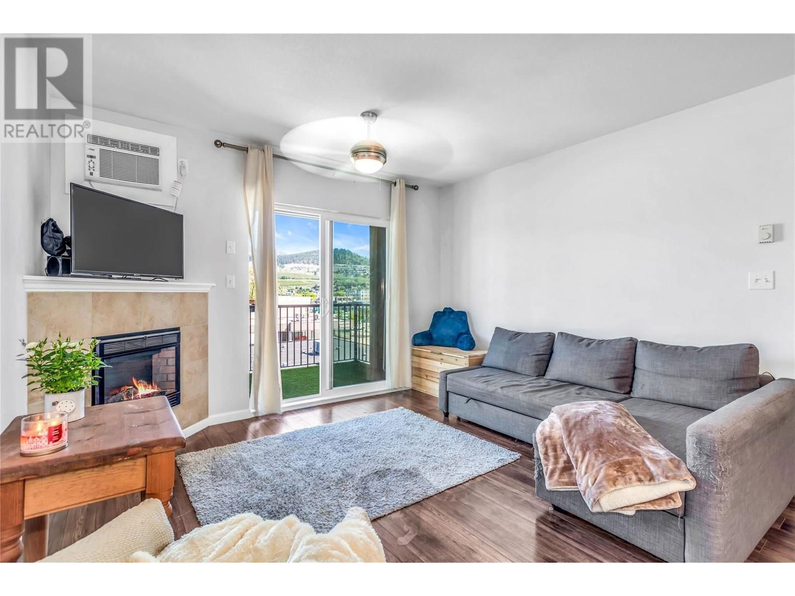 406 - 140 ASHER ROAD Image 3