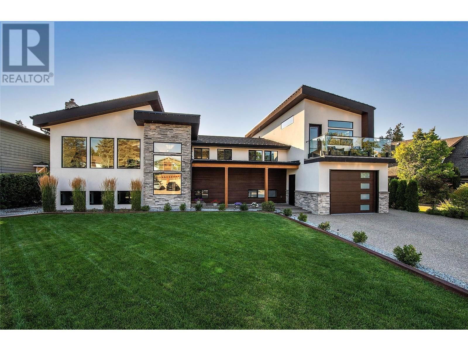 4354 KENSINGTON DRIVE Image 1