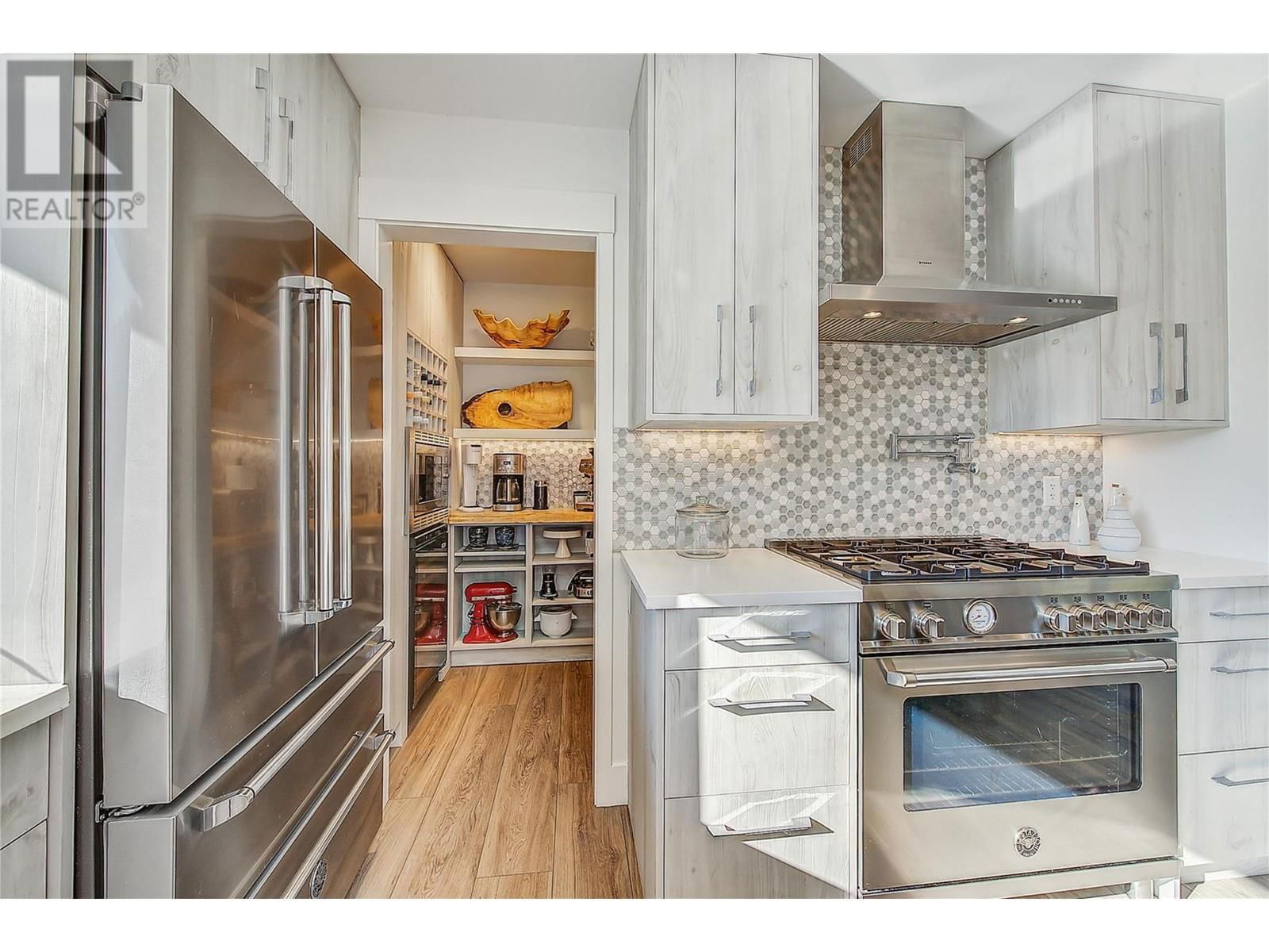 4354 KENSINGTON DRIVE Image 10