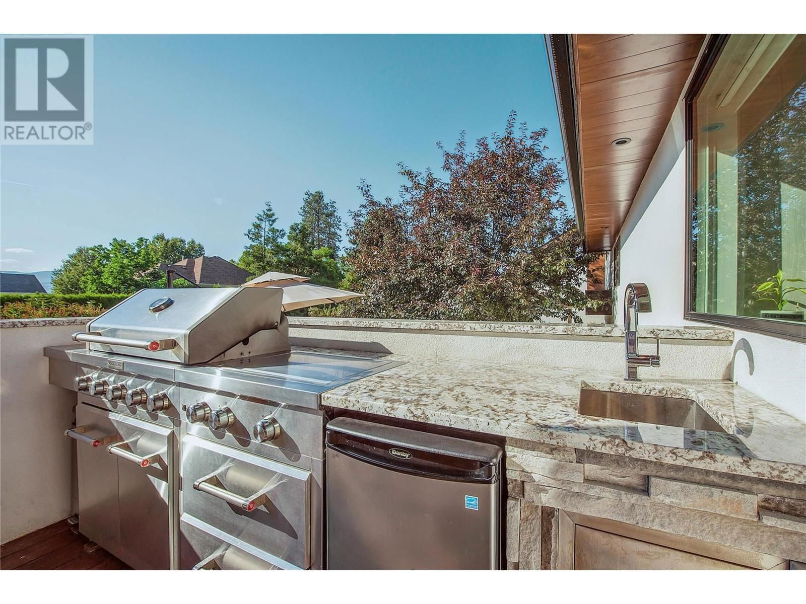 4354 KENSINGTON DRIVE Image 15