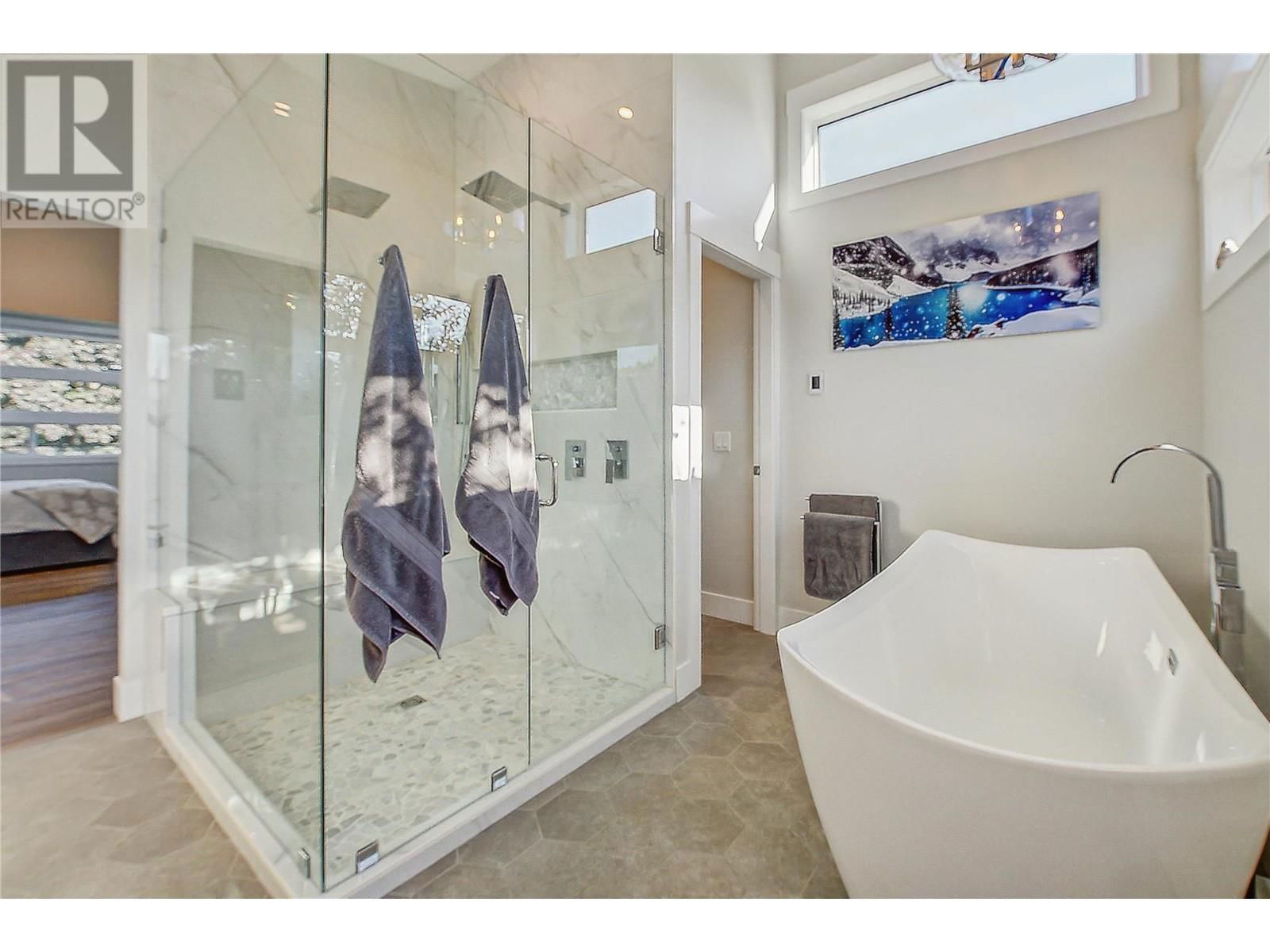 4354 KENSINGTON DRIVE Image 29