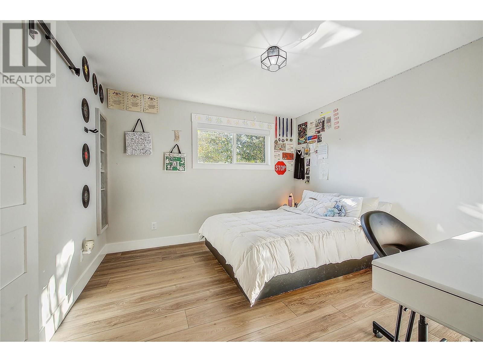 4354 KENSINGTON DRIVE Image 30