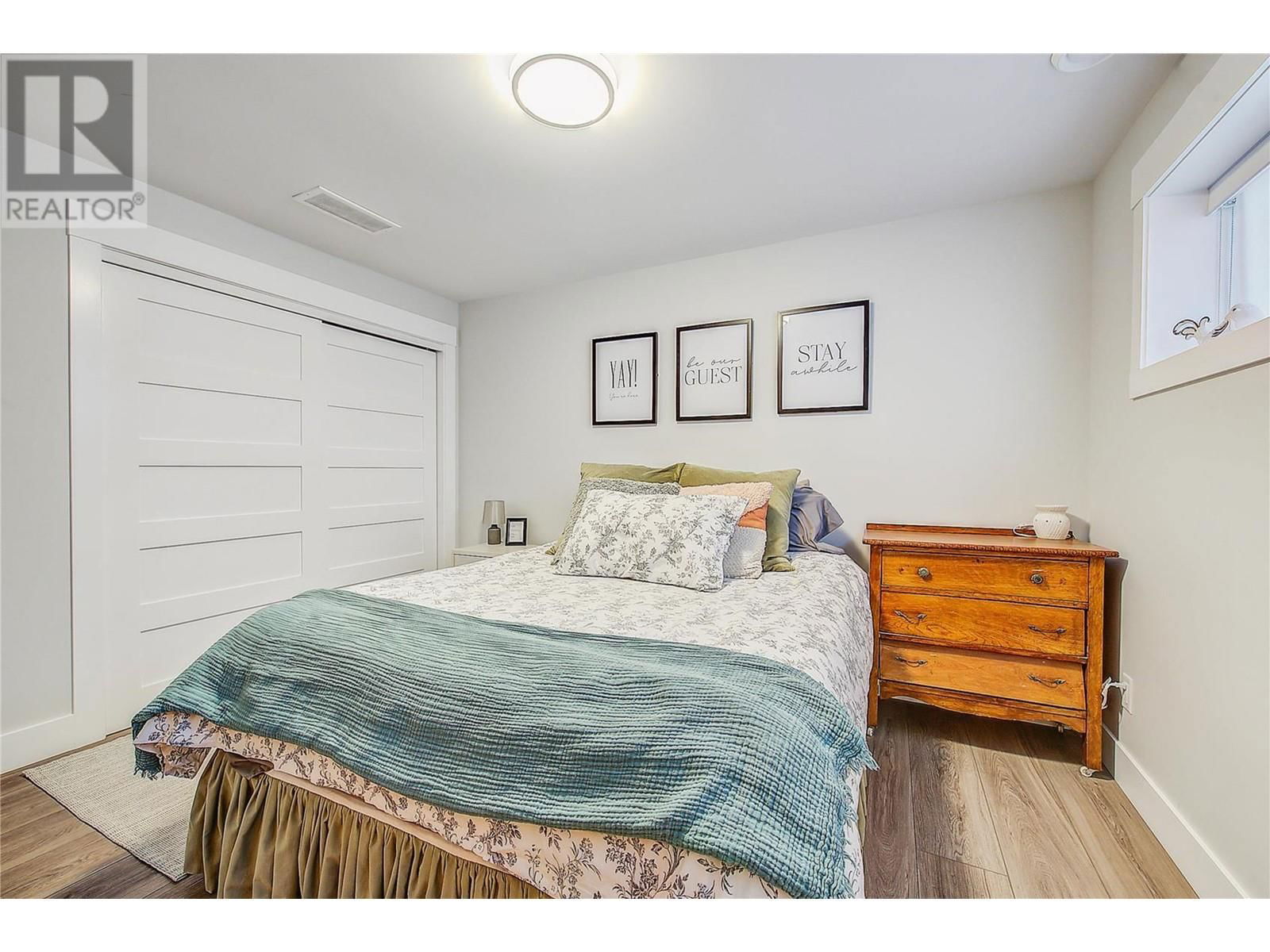 4354 KENSINGTON DRIVE Image 39