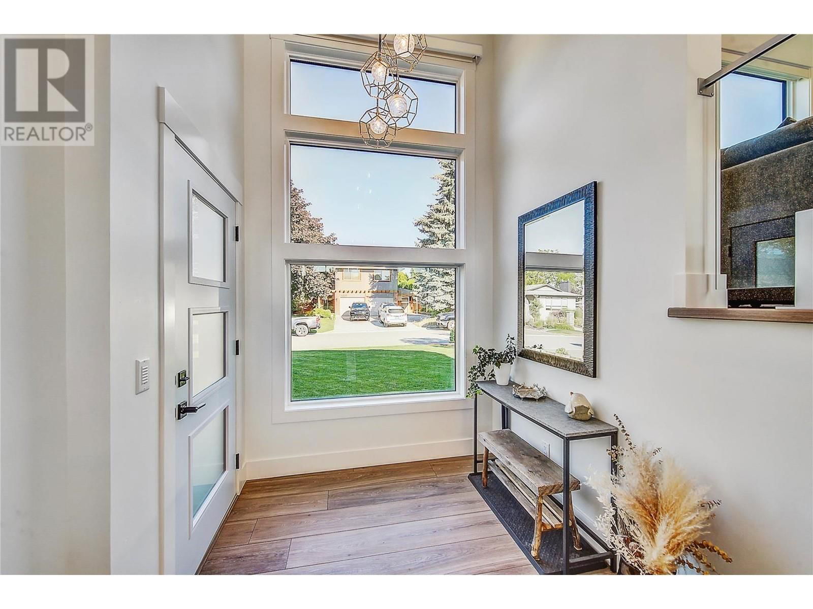4354 KENSINGTON DRIVE Image 4