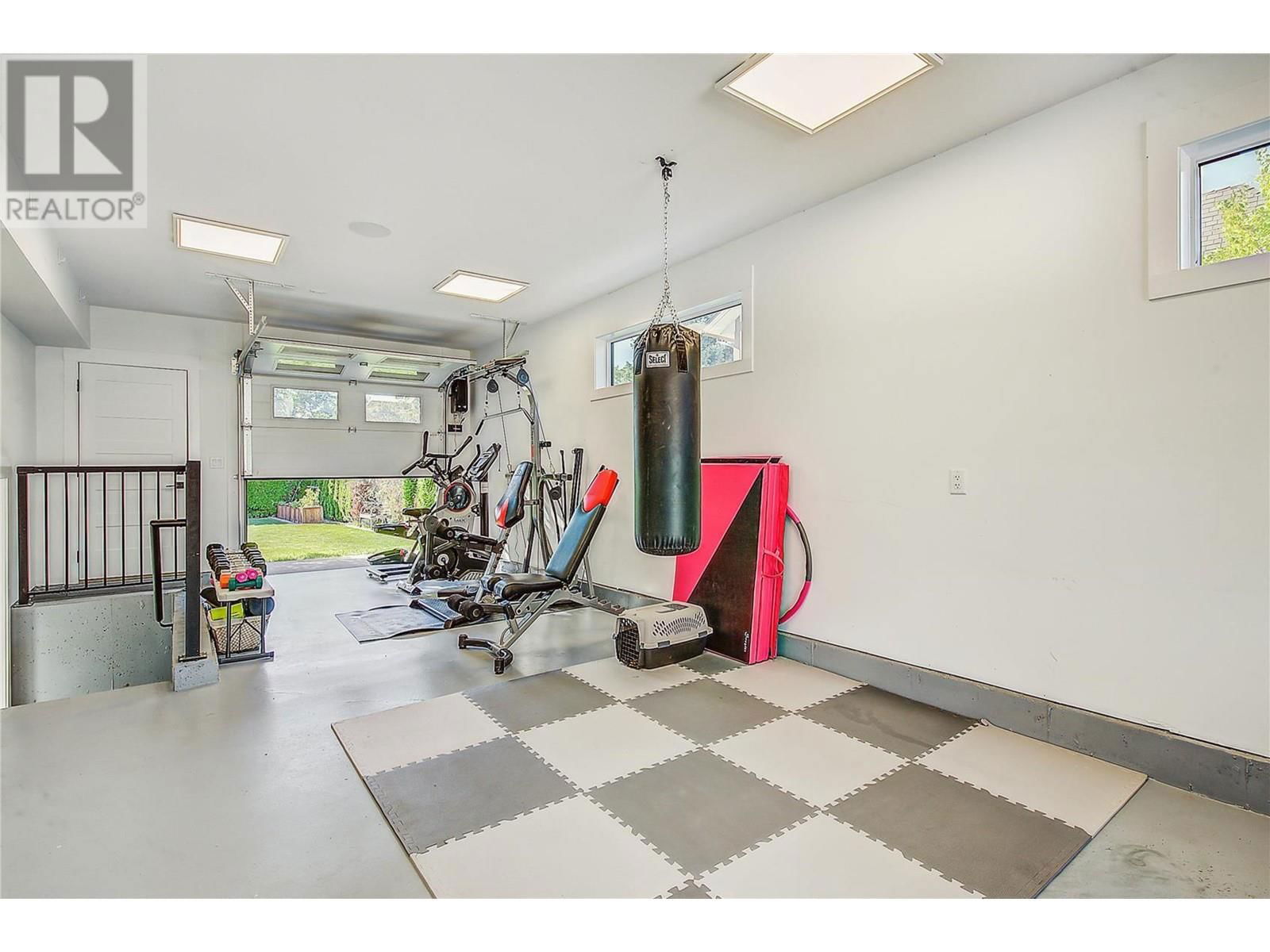 4354 KENSINGTON DRIVE Image 45