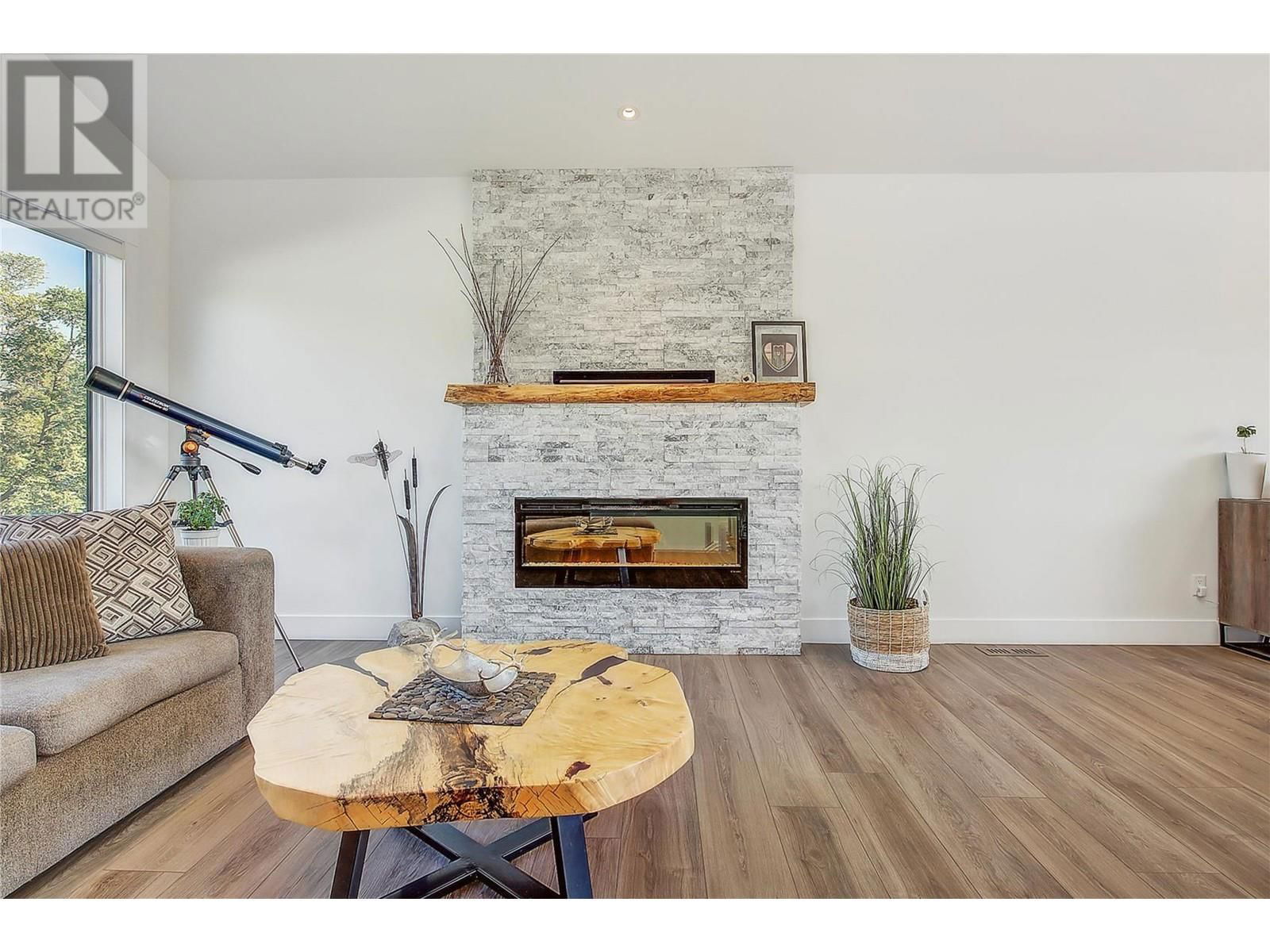 4354 KENSINGTON DRIVE Image 6