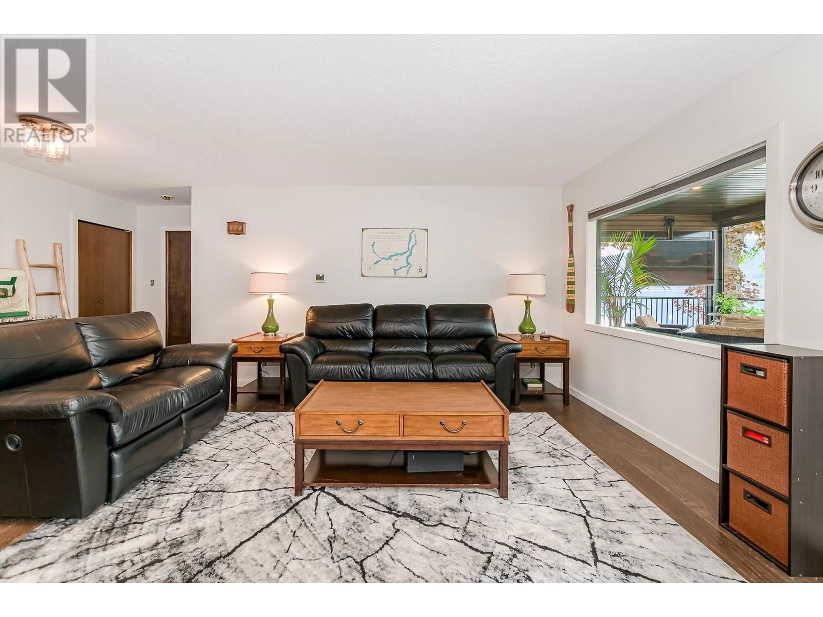 78 MONTCALM CRESCENT Image 19
