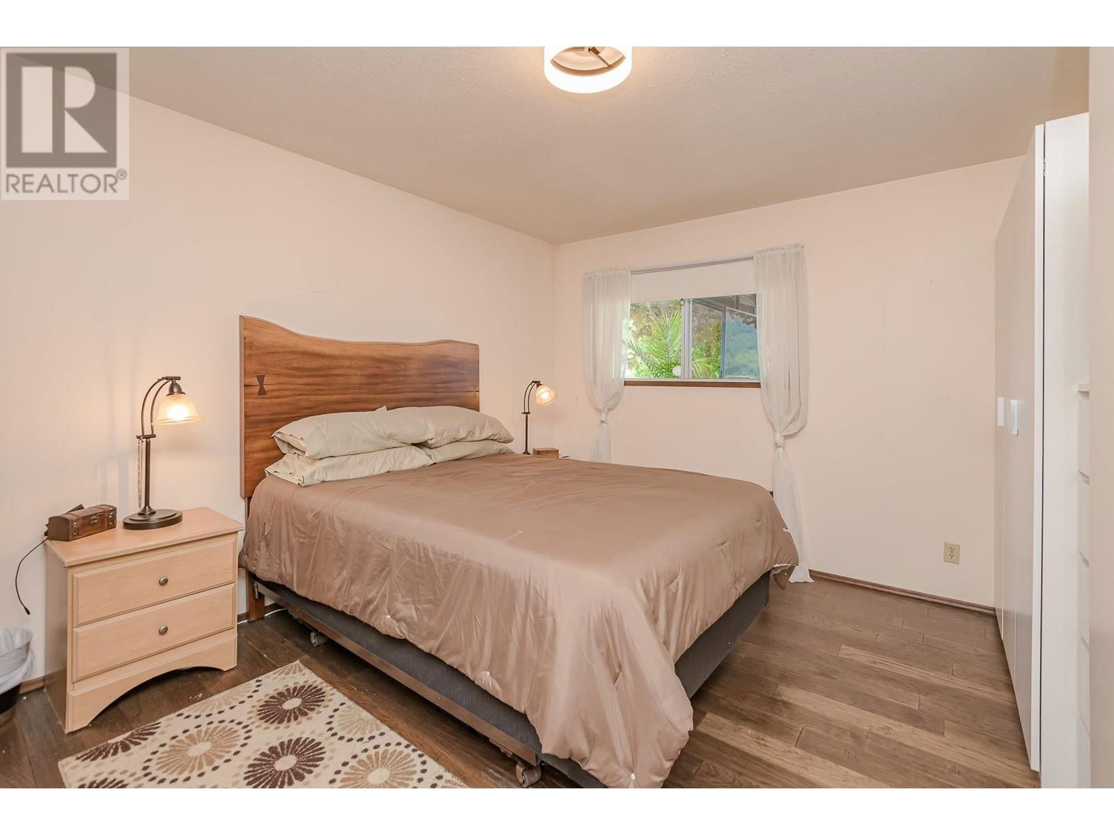 78 MONTCALM CRESCENT Image 31