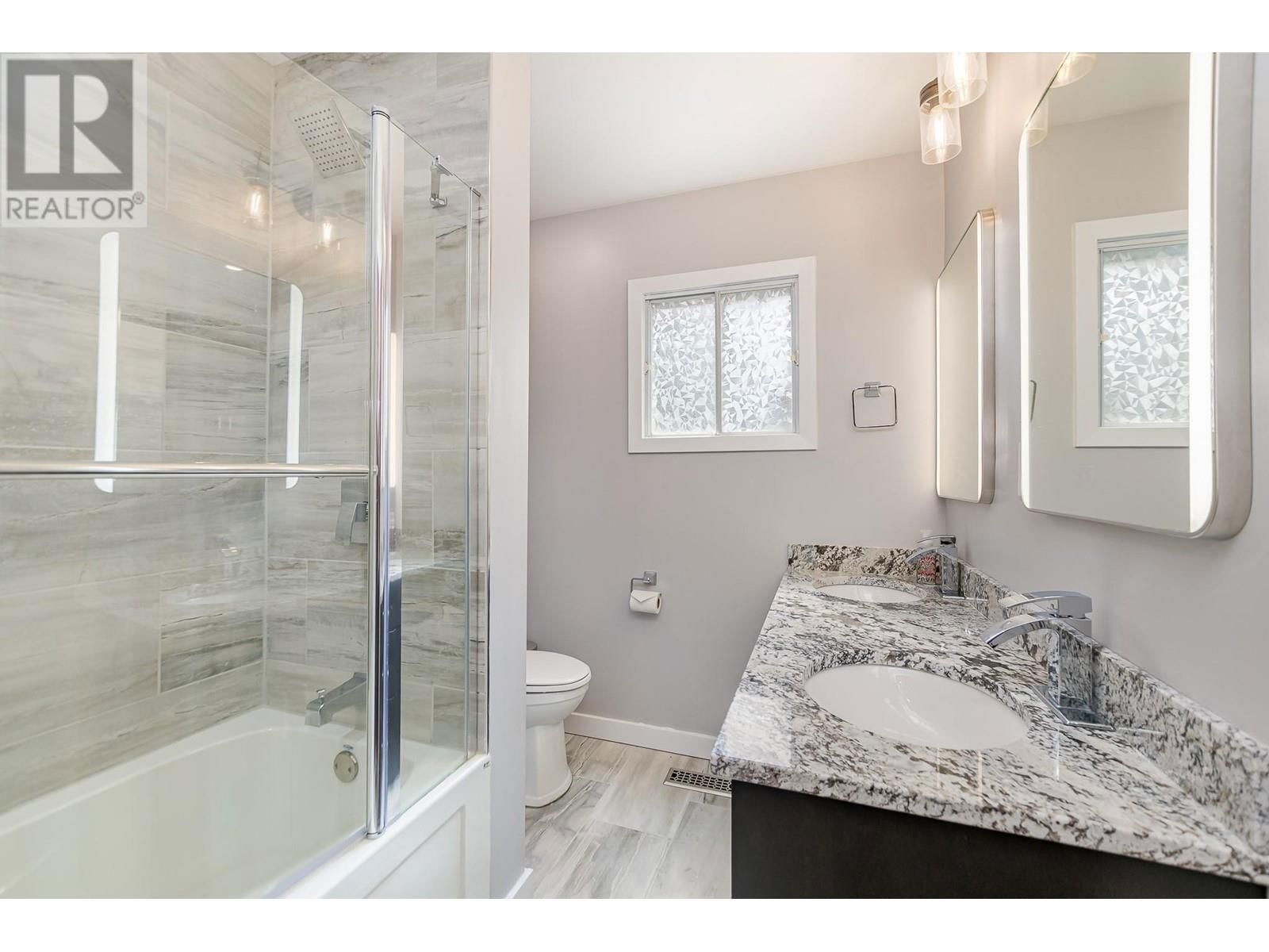 78 MONTCALM CRESCENT Image 33