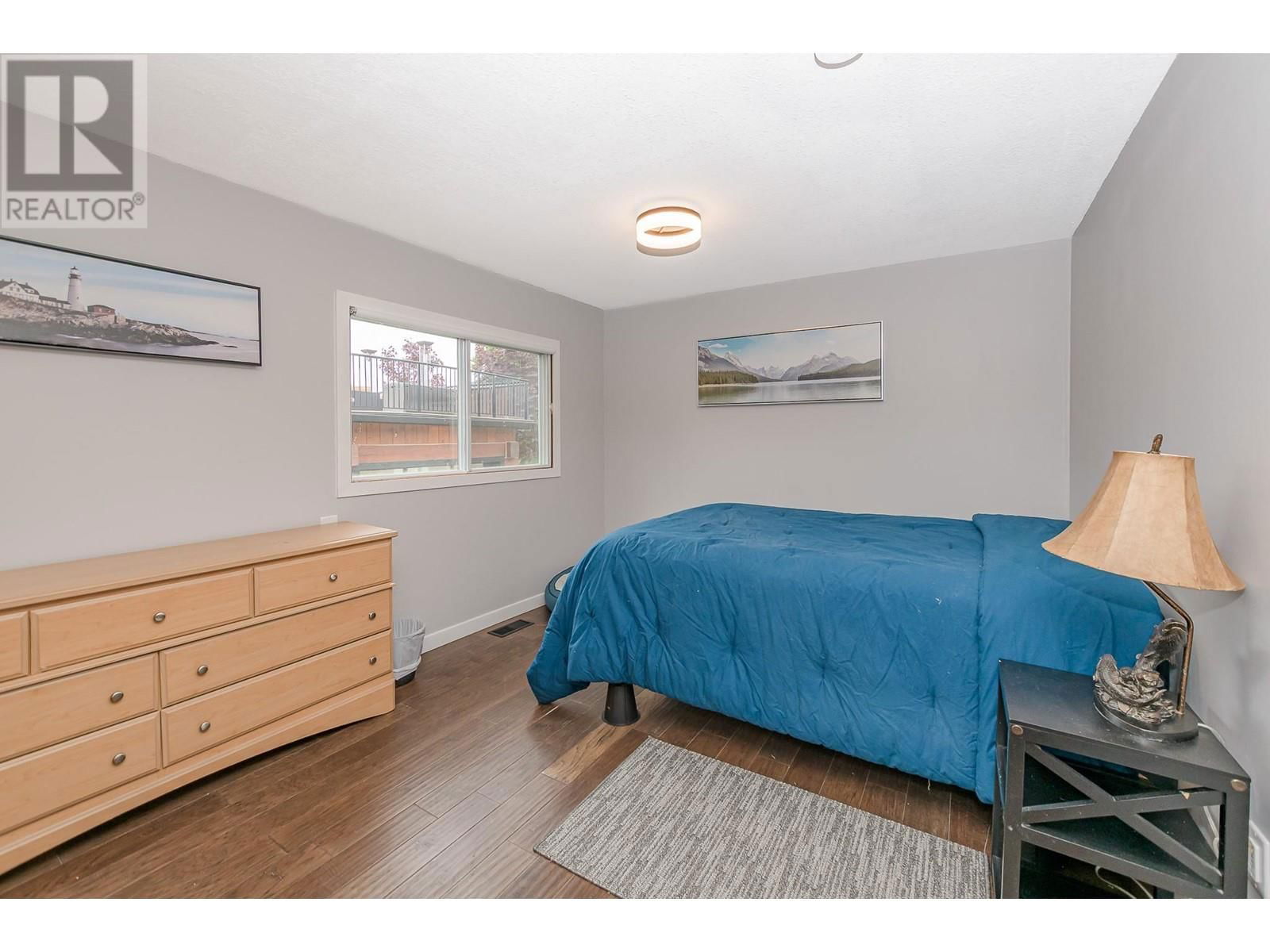 78 MONTCALM CRESCENT Image 34