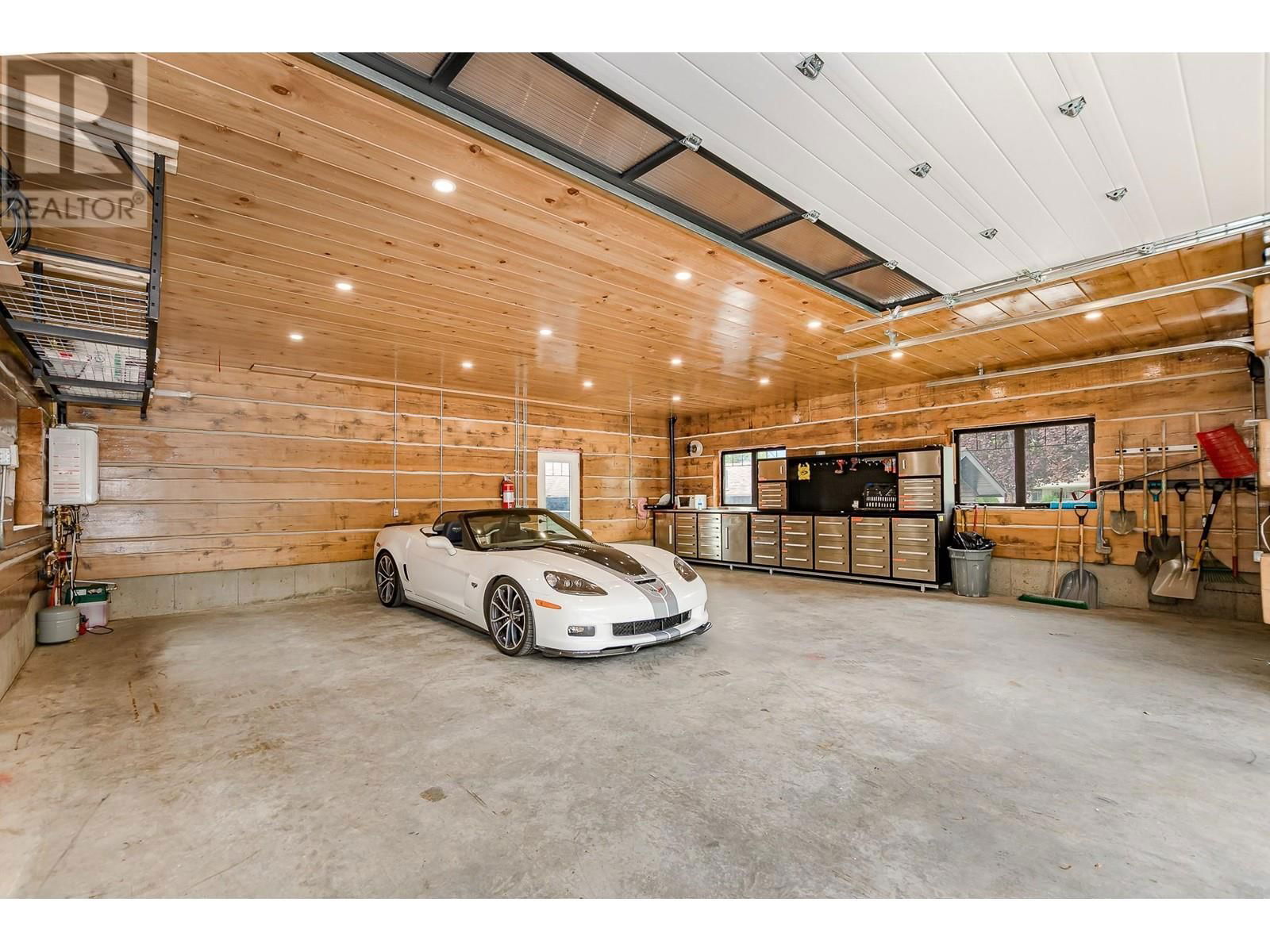 78 MONTCALM CRESCENT Image 37