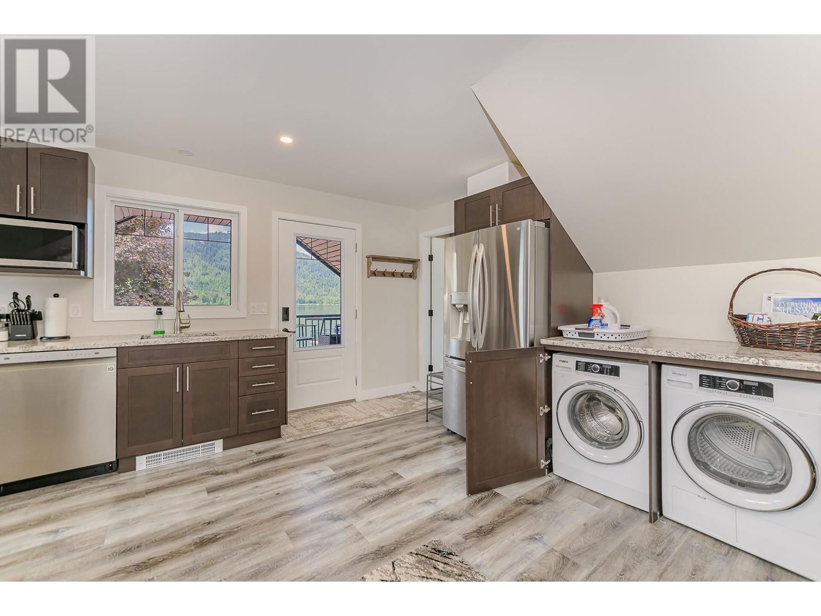 78 MONTCALM CRESCENT Image 43