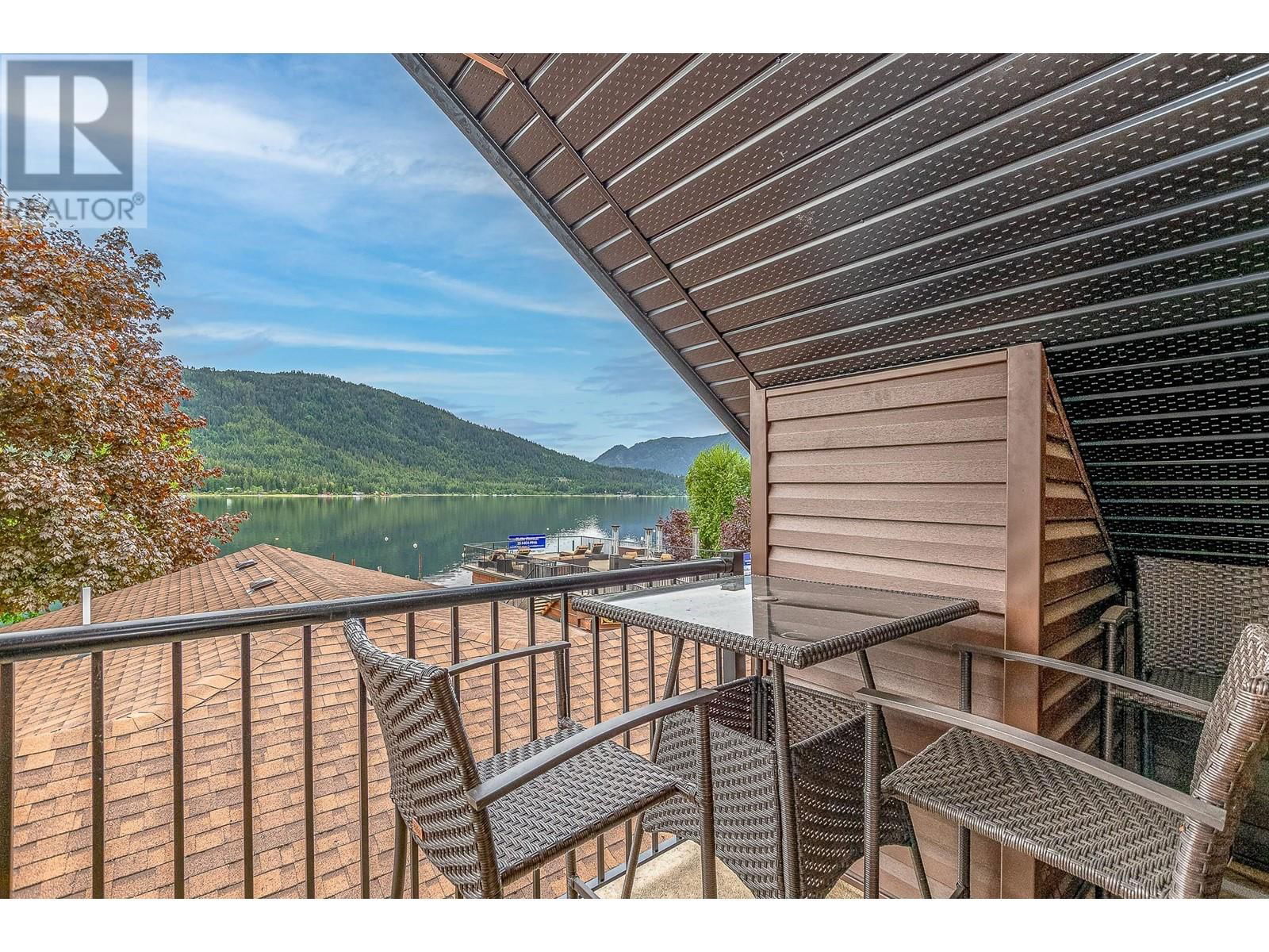 78 MONTCALM CRESCENT Image 50
