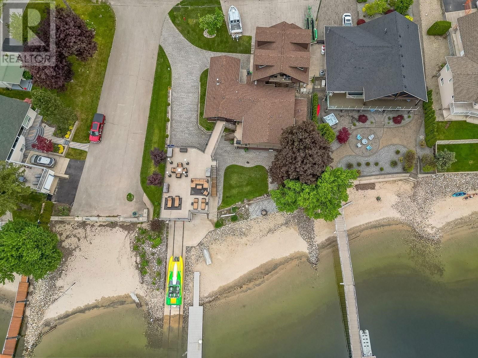 78 MONTCALM CRESCENT Image 56