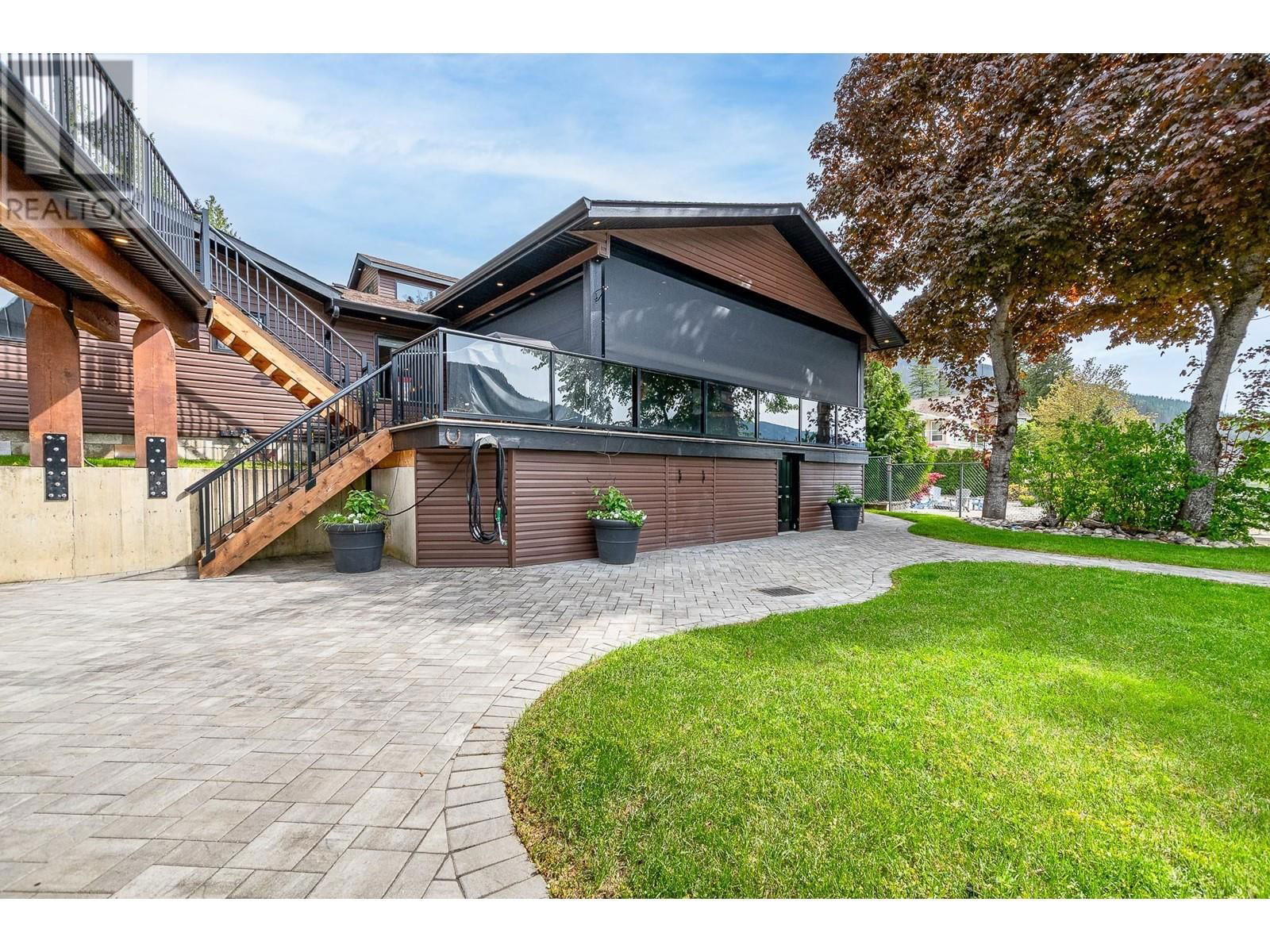 78 MONTCALM CRESCENT Image 60