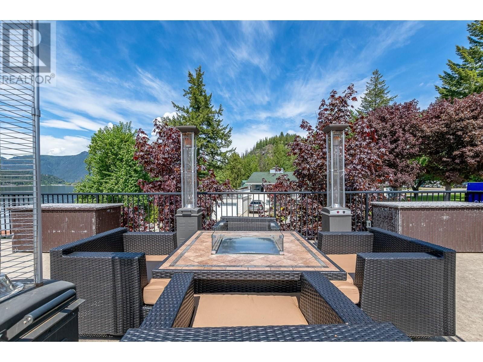 78 MONTCALM CRESCENT Image 66