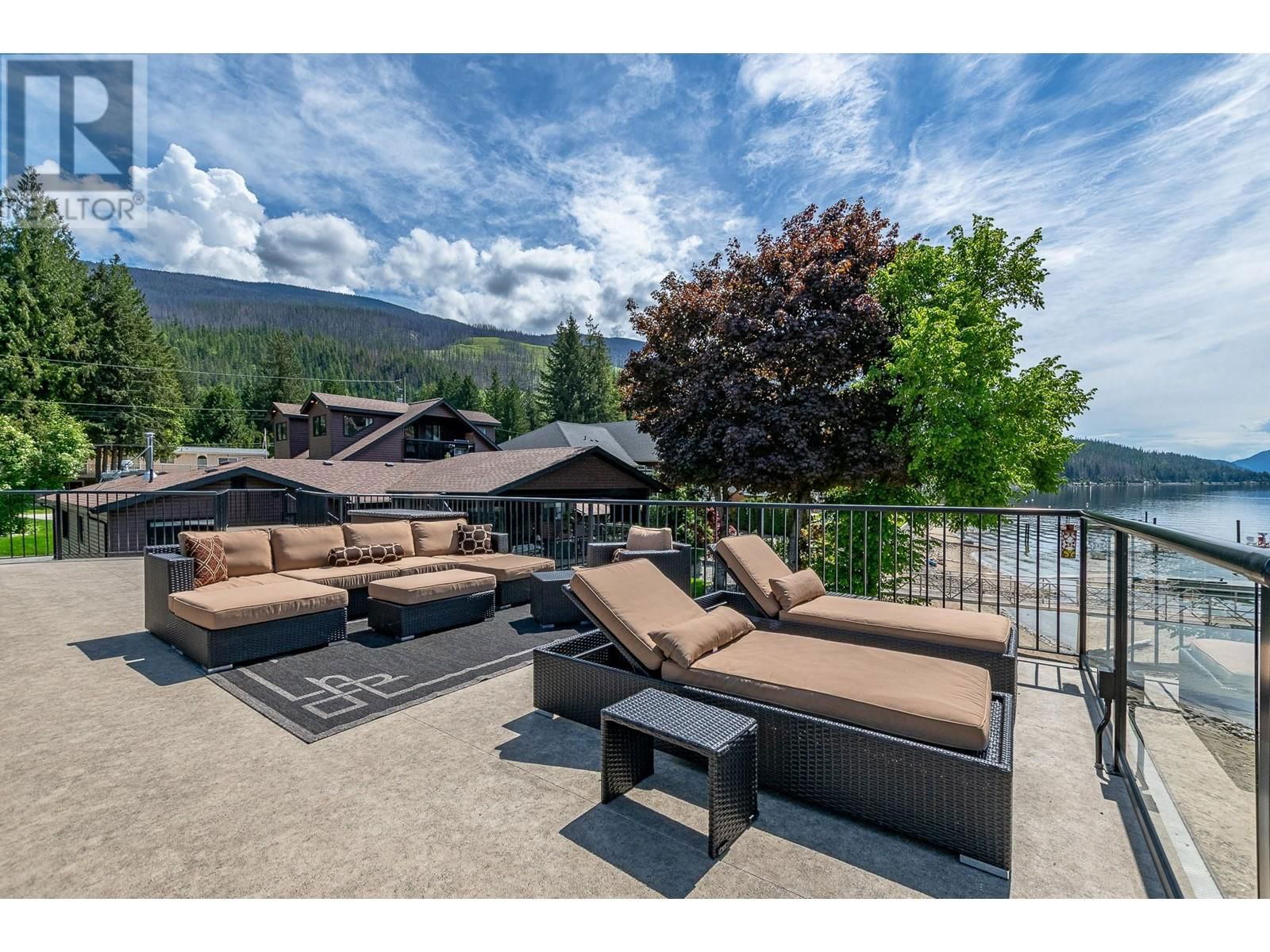 78 MONTCALM CRESCENT Image 67
